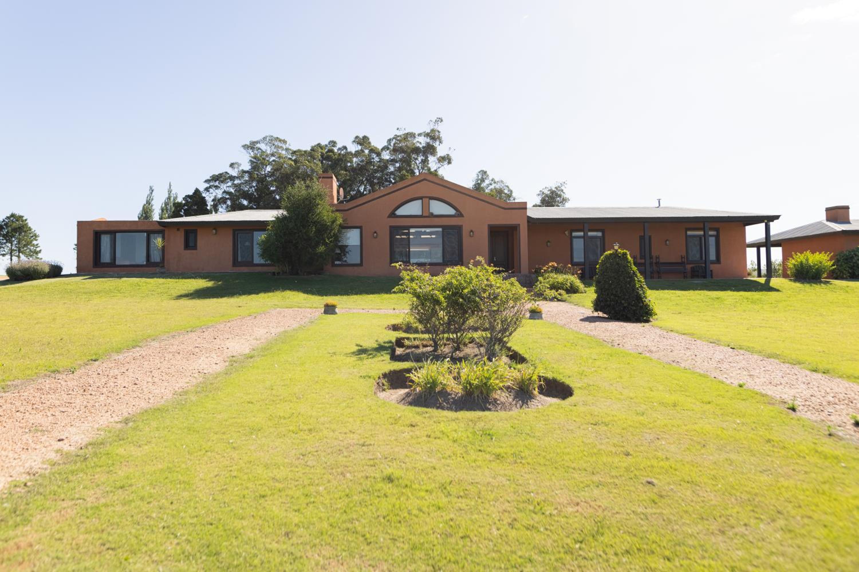 Villa photo 1
