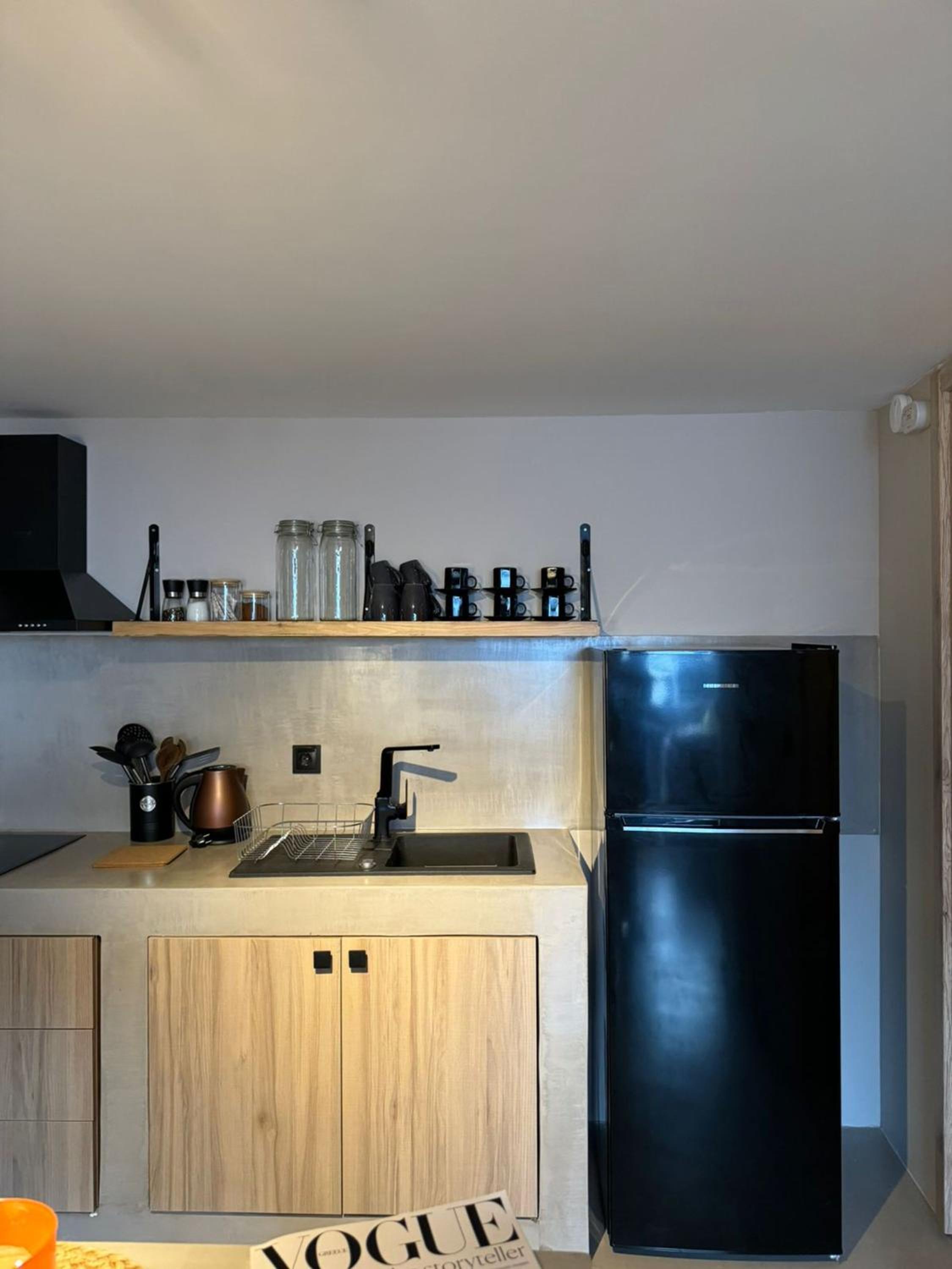 One-Bedroom Apartment photo 3