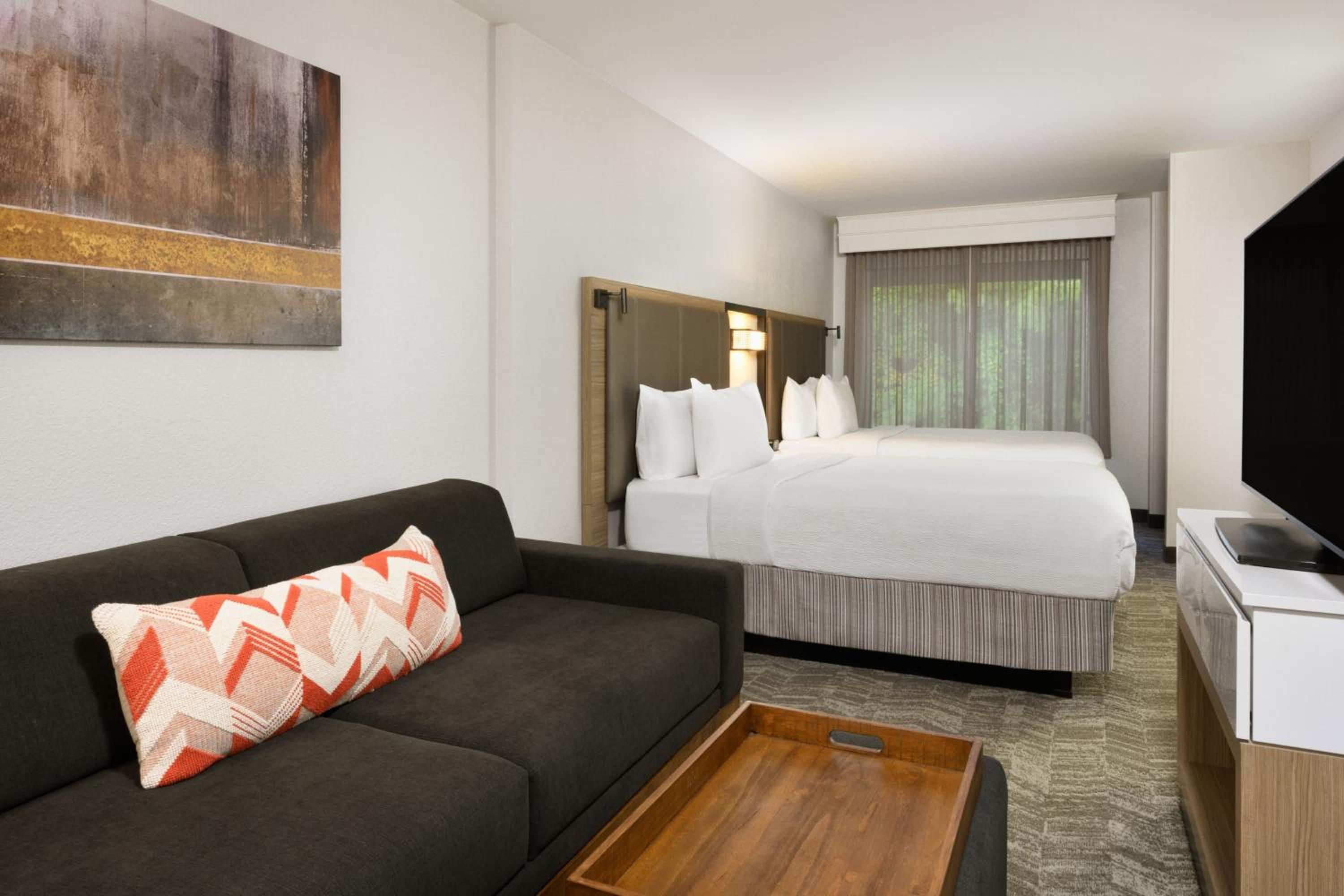 Queen Suite with Two Queen Beds and Trundle Sofa - Hearing Accessible - Photo 1