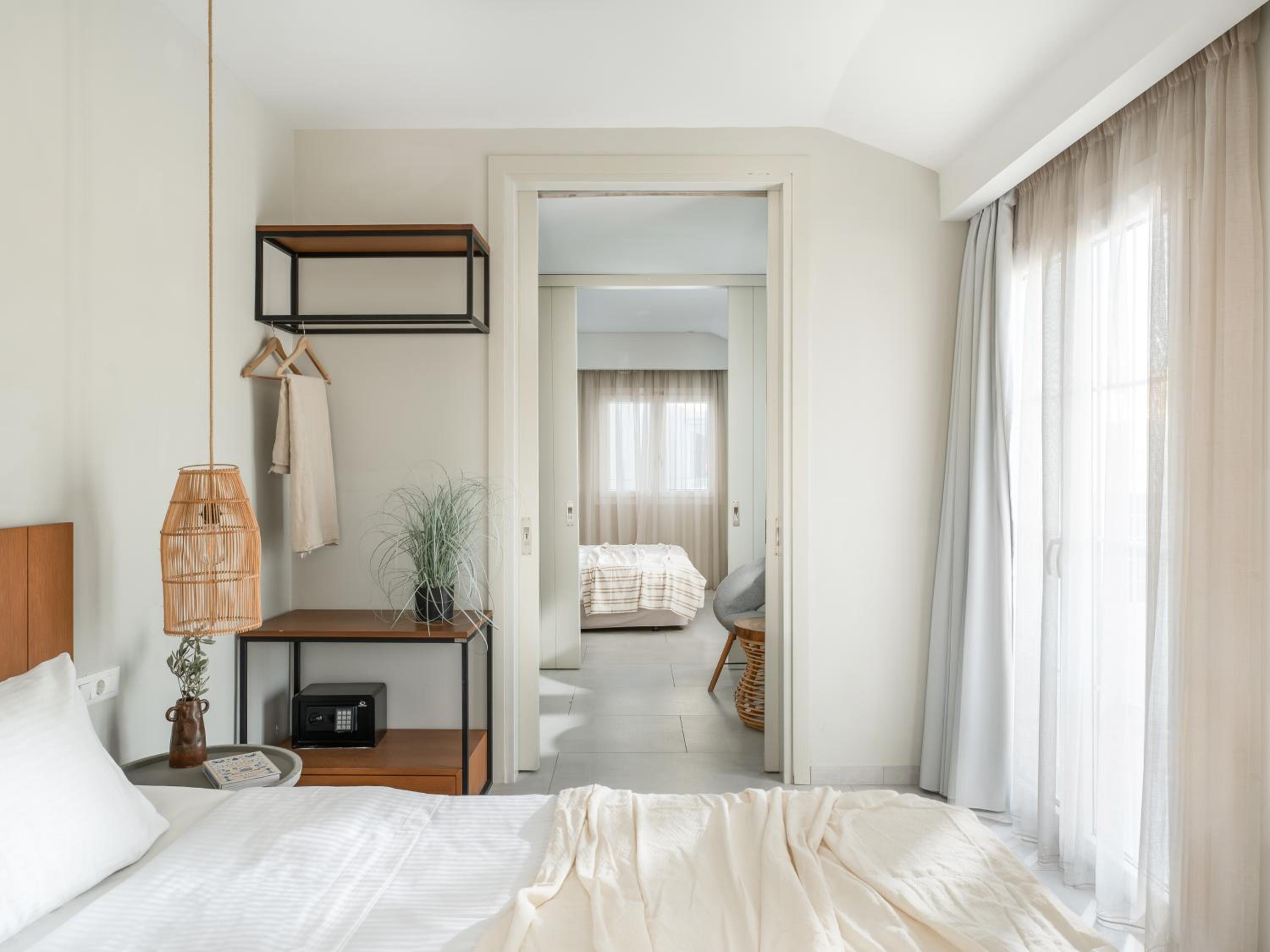 Deluxe Two Bedroom Family Suite