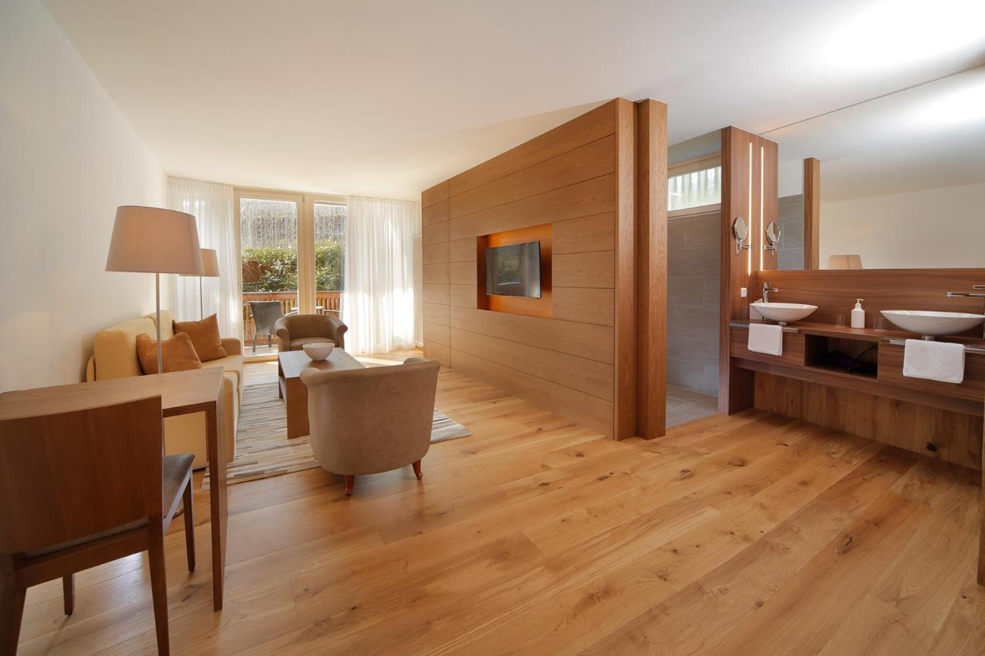 Two-Bedroom Apartment with Balcony and Terrace