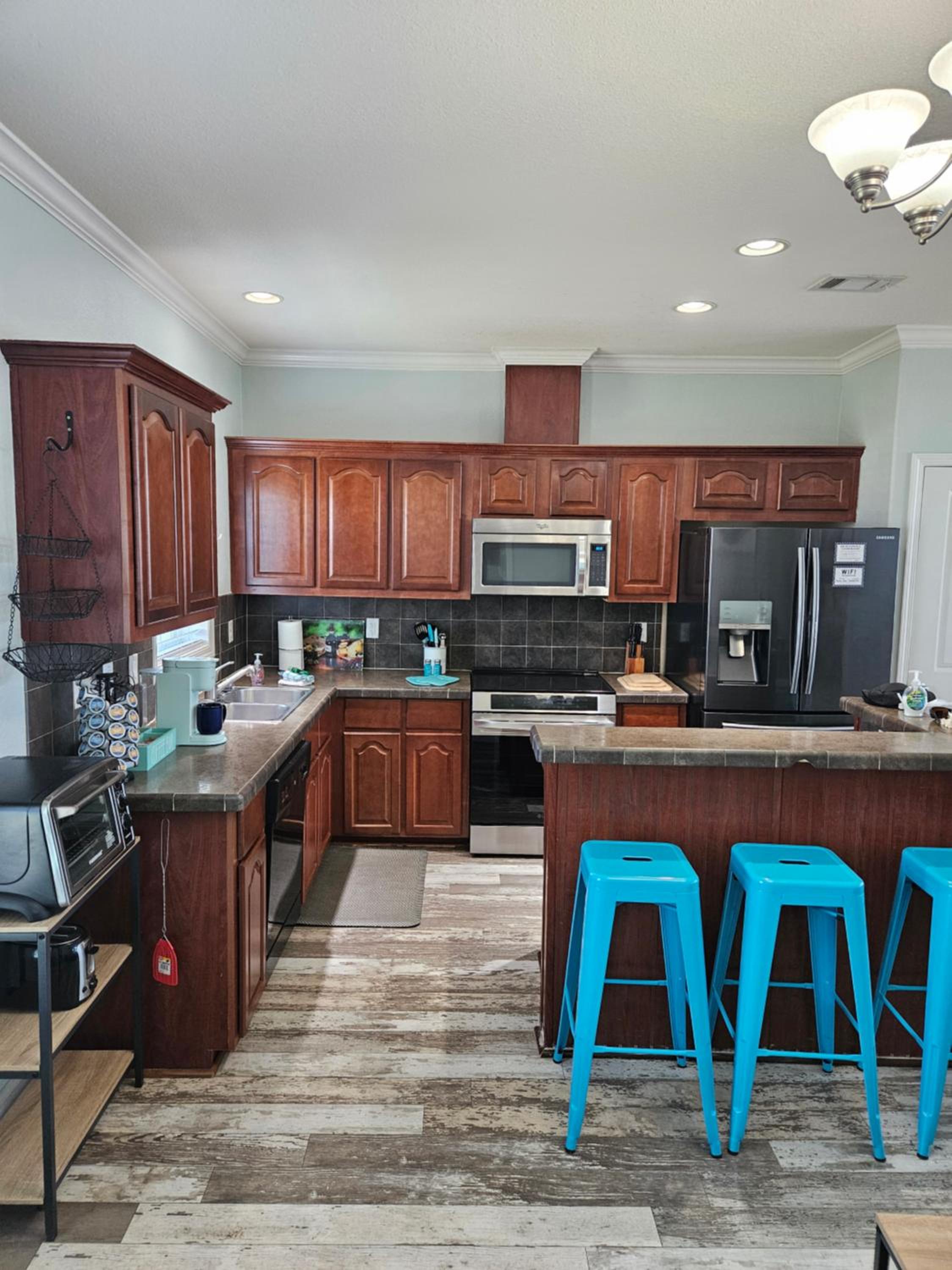 Three-Bedroom House photo 2