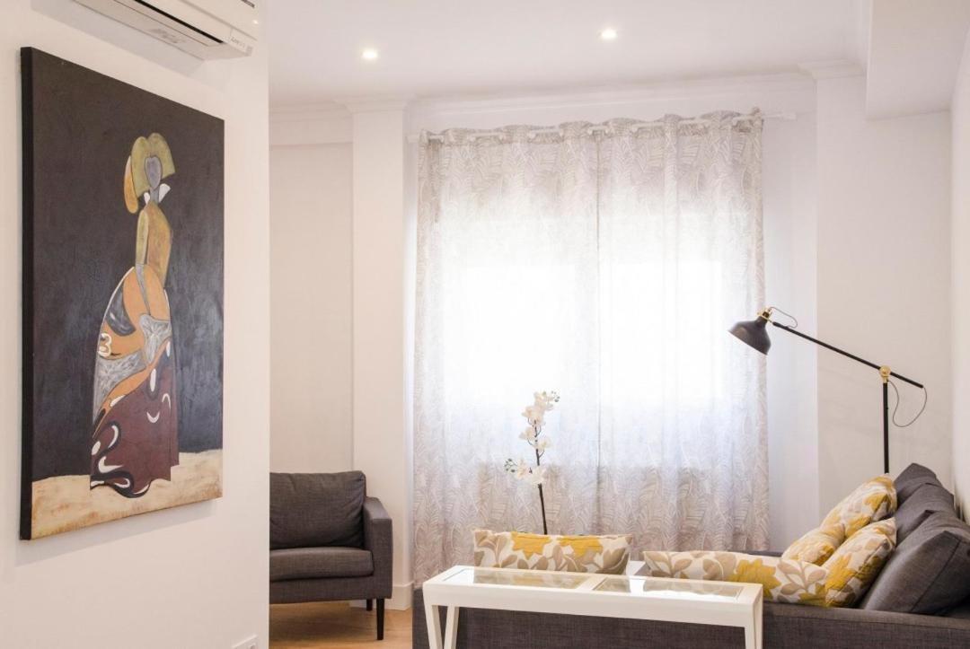Apartment photo 2
