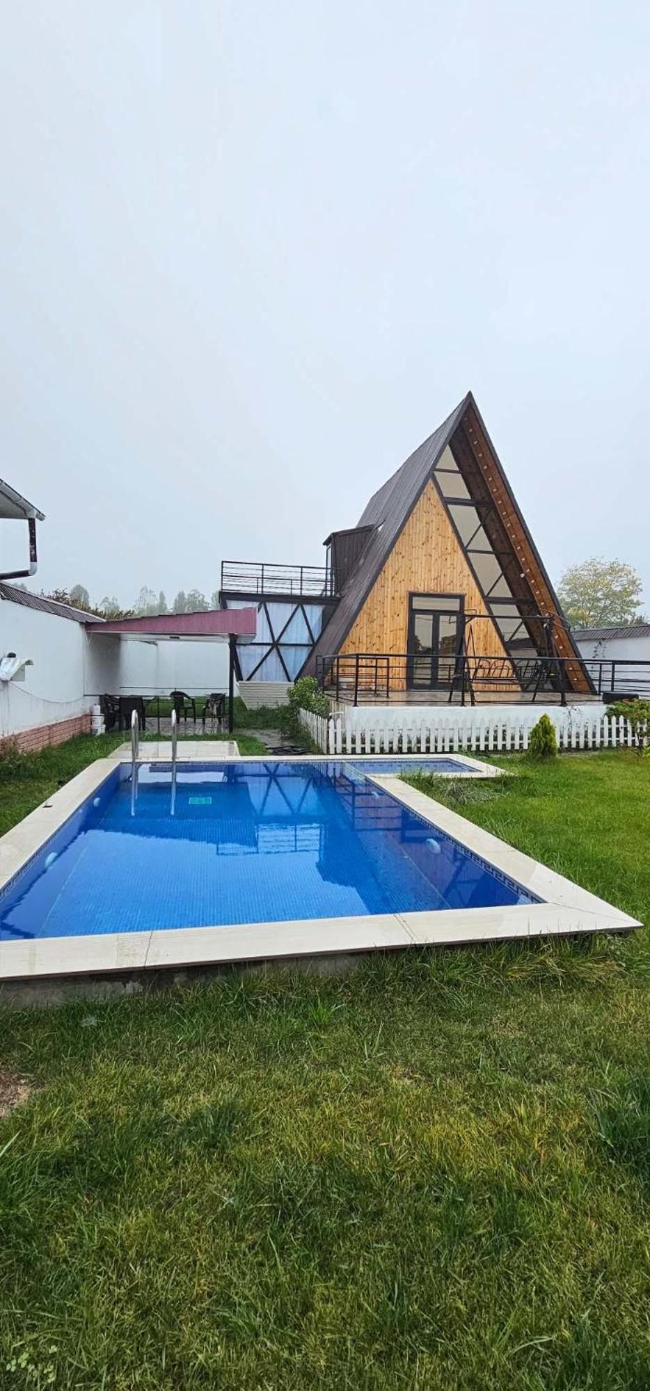 Three-Bedroom Villa photo 1