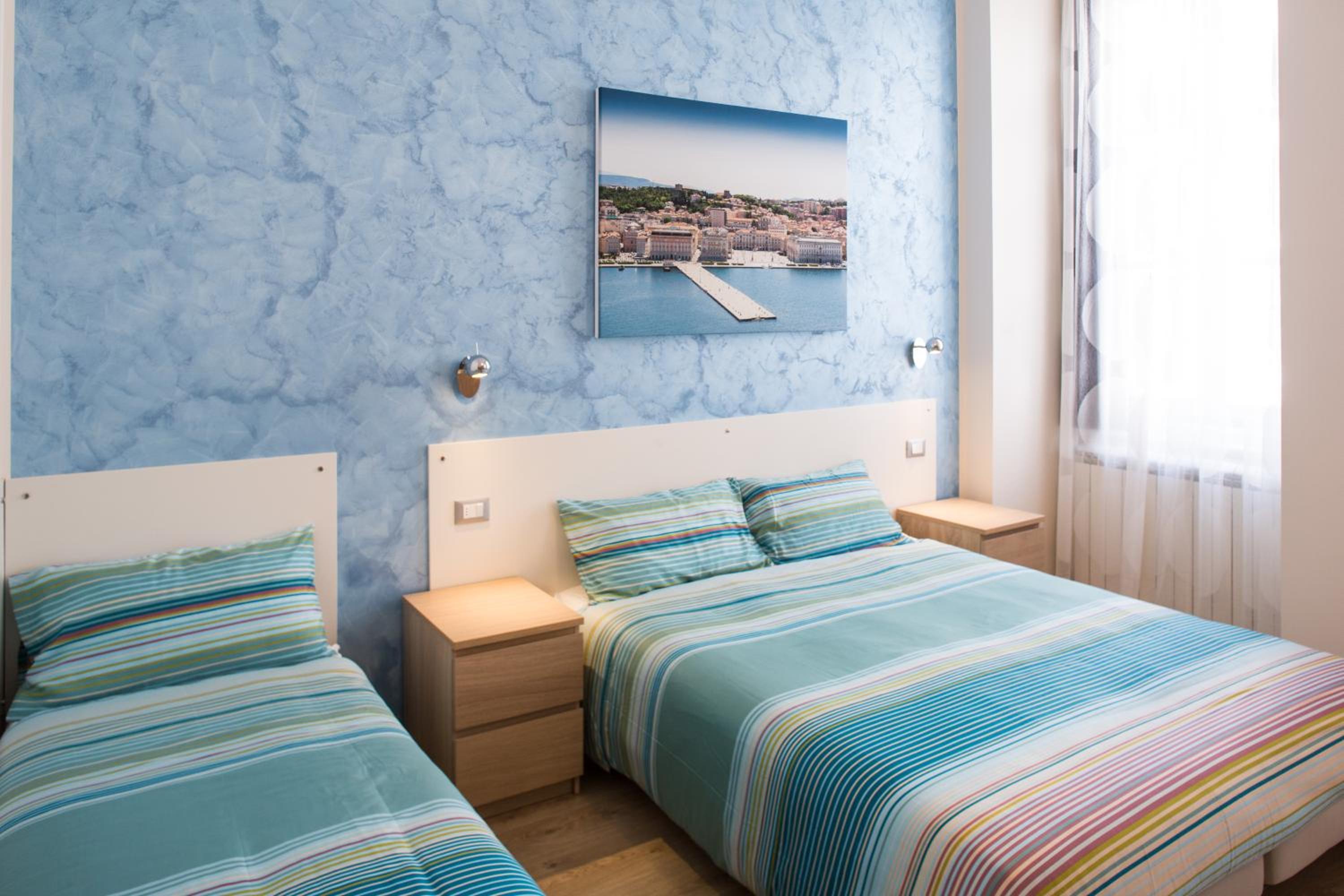 Triple Room with Private Bathroom photo 3