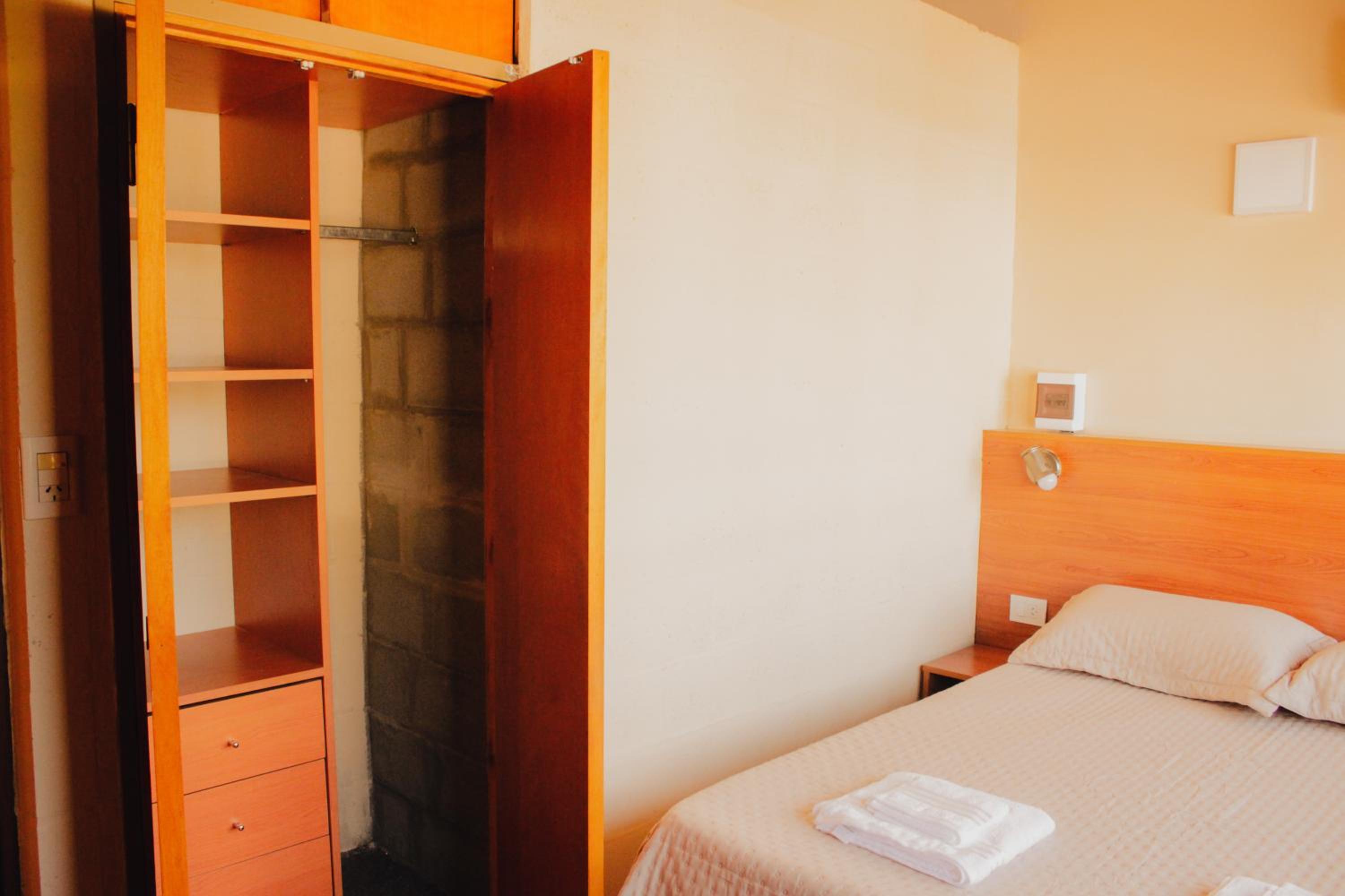 Double Room with Private Bathroom photo 3