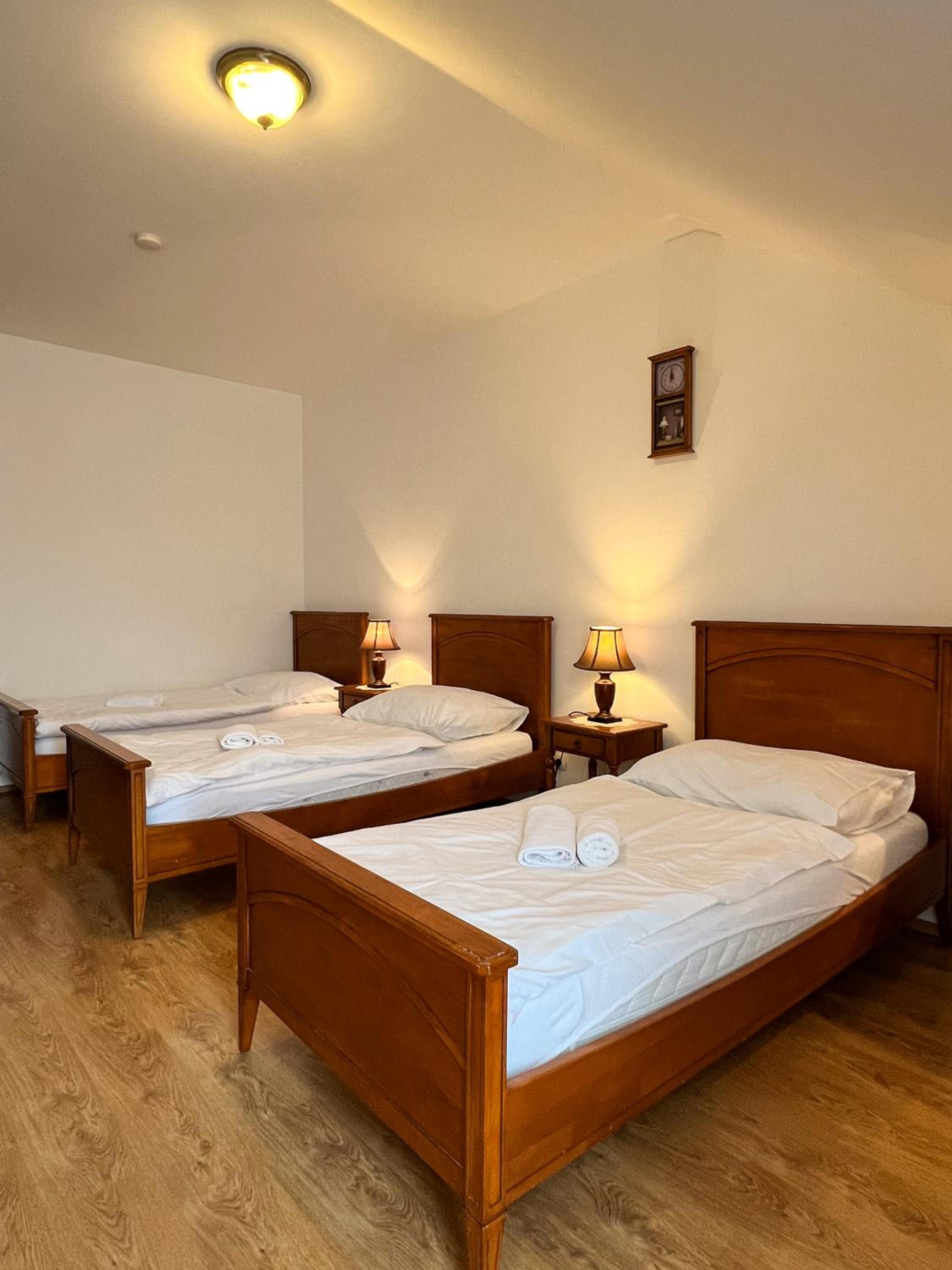Triple Room - Photo 5