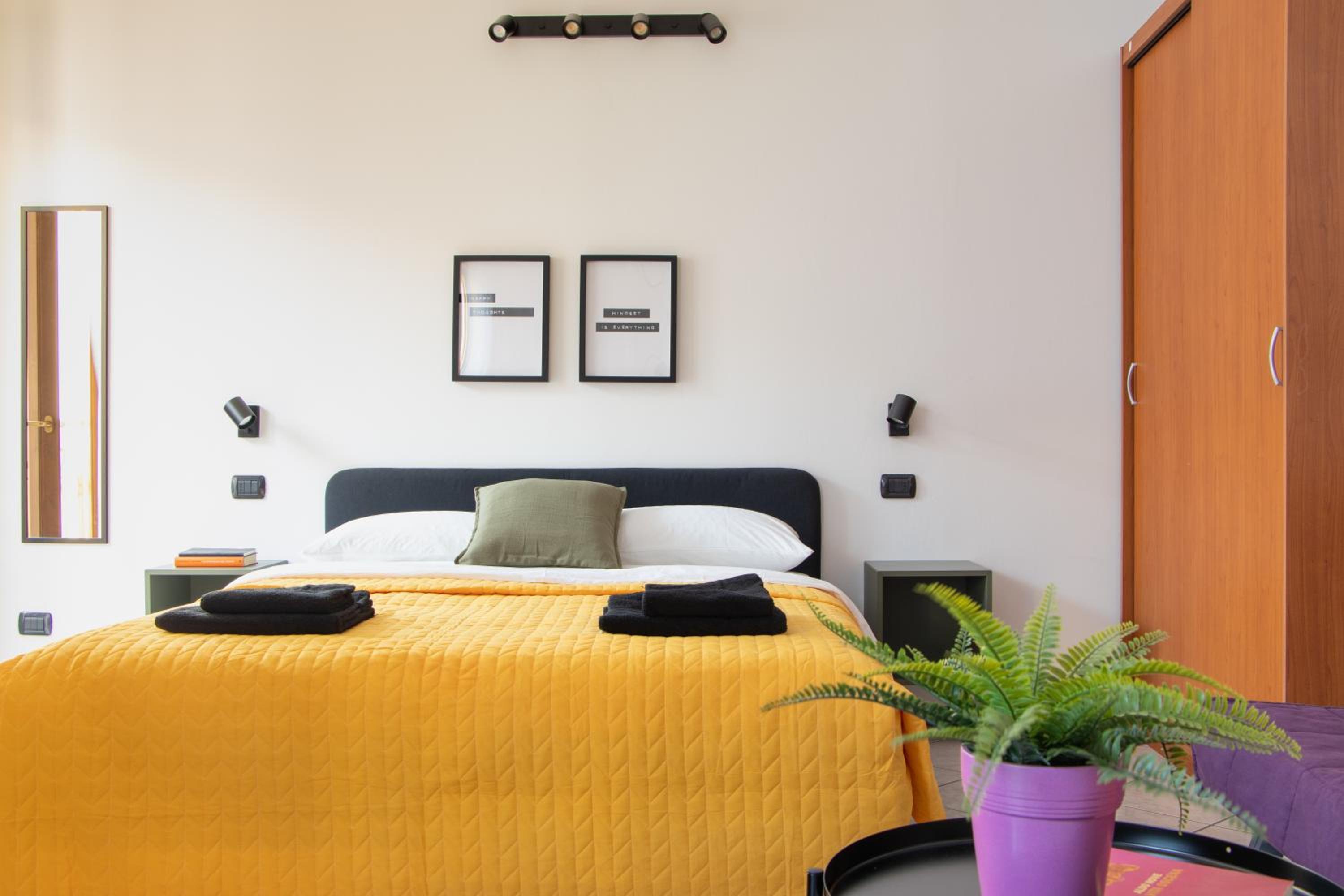 One-Bedroom Apartment