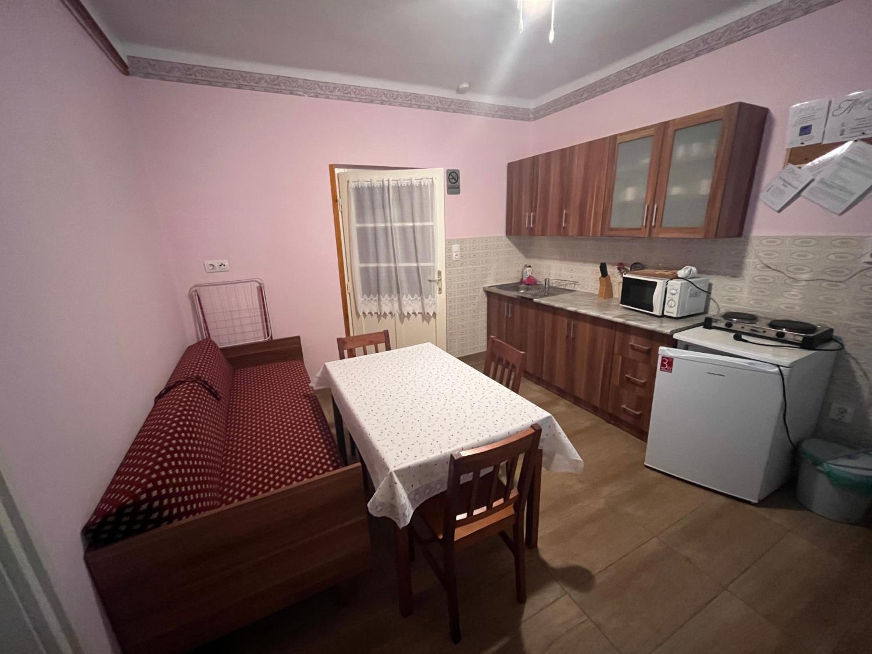 Apartment - Ground Floor photo 2