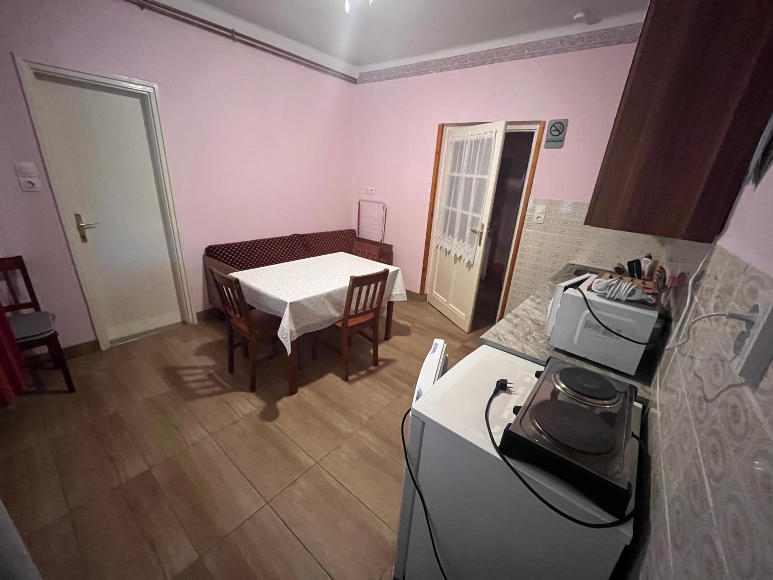 Apartment - Ground Floor photo 3