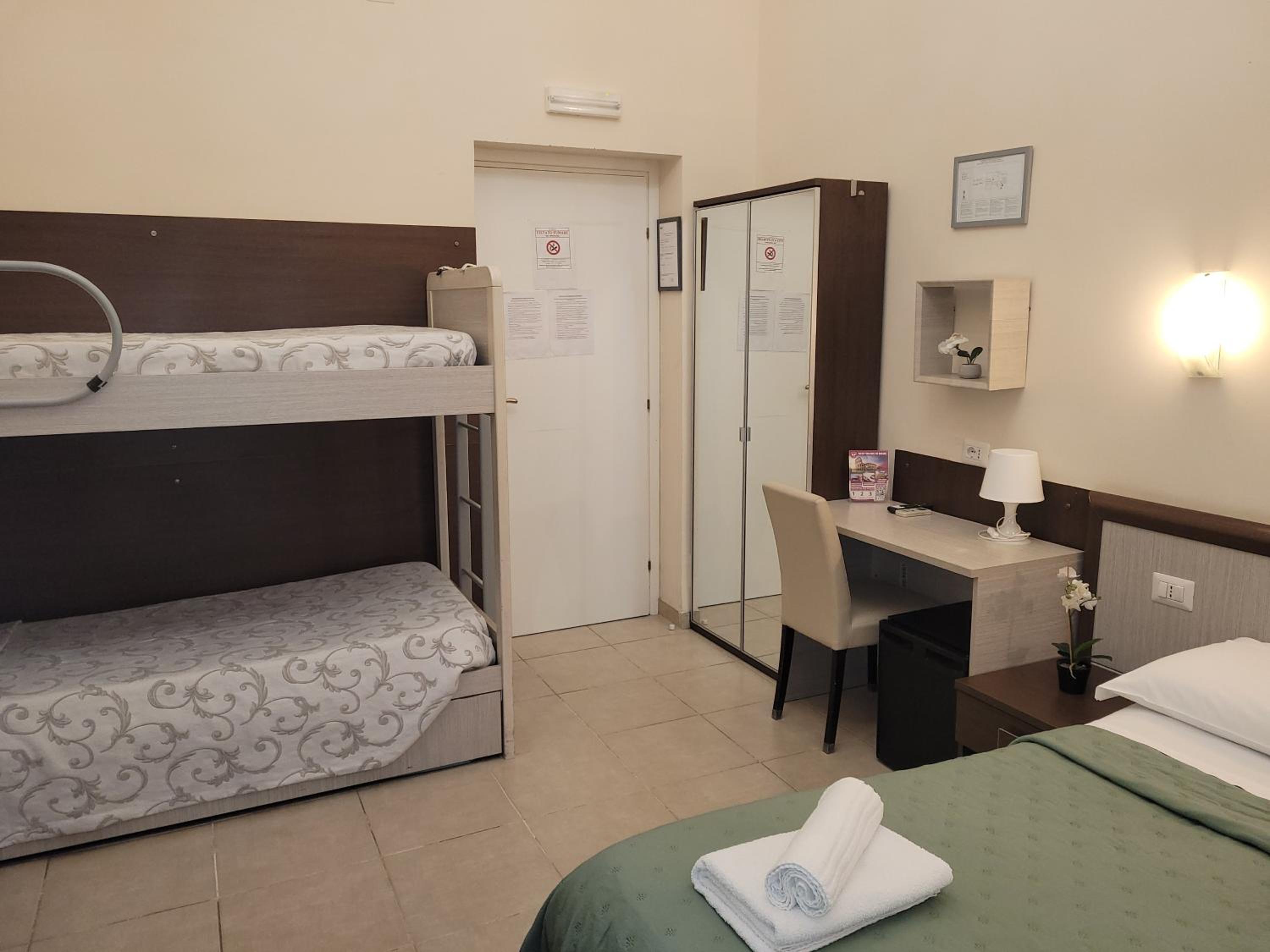 Quadruple Room photo 2
