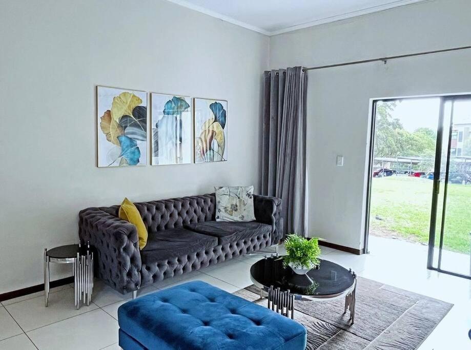 Two-Bedroom Apartment With Balcony And Terrace photo 1