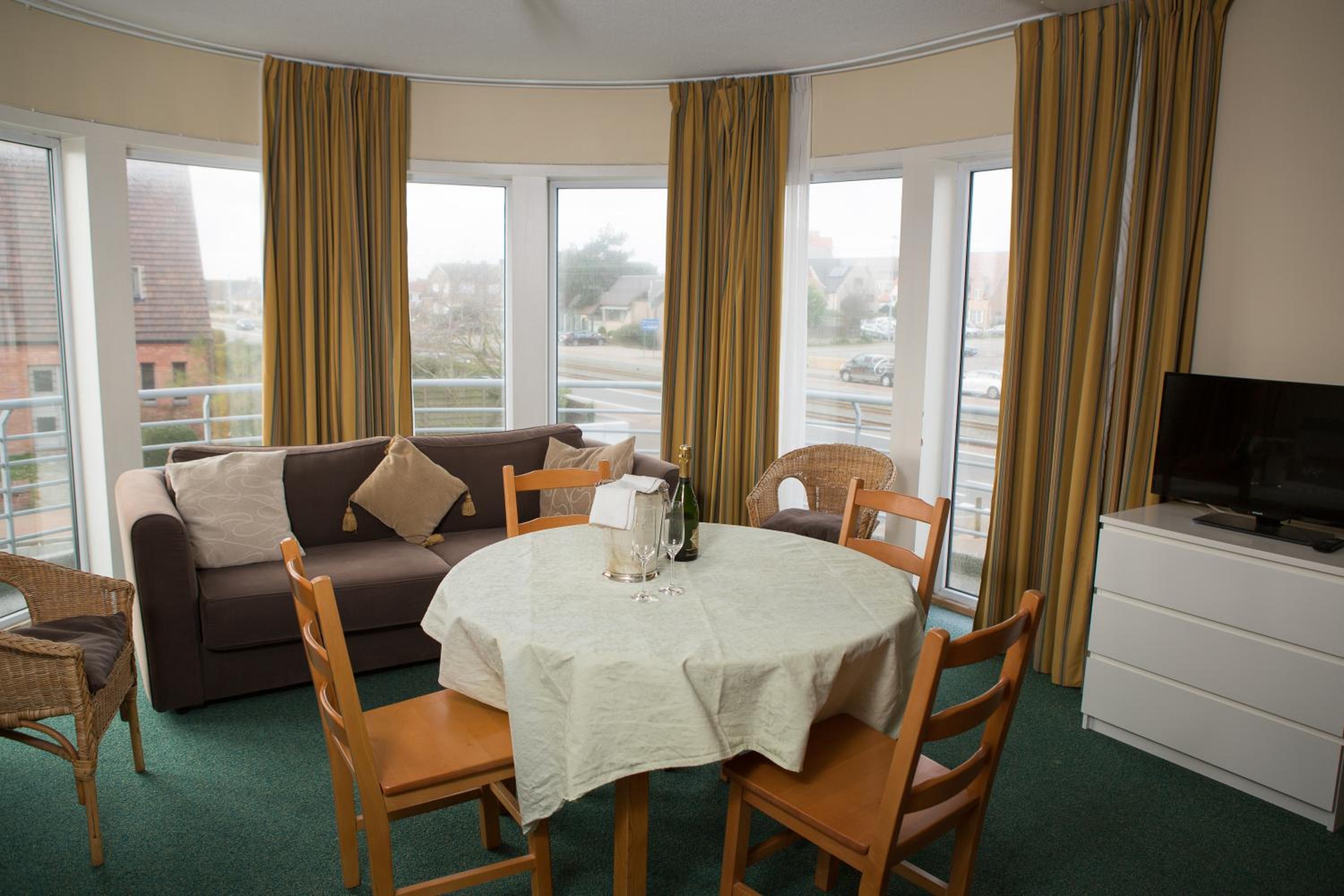 Classic Quadruple Room