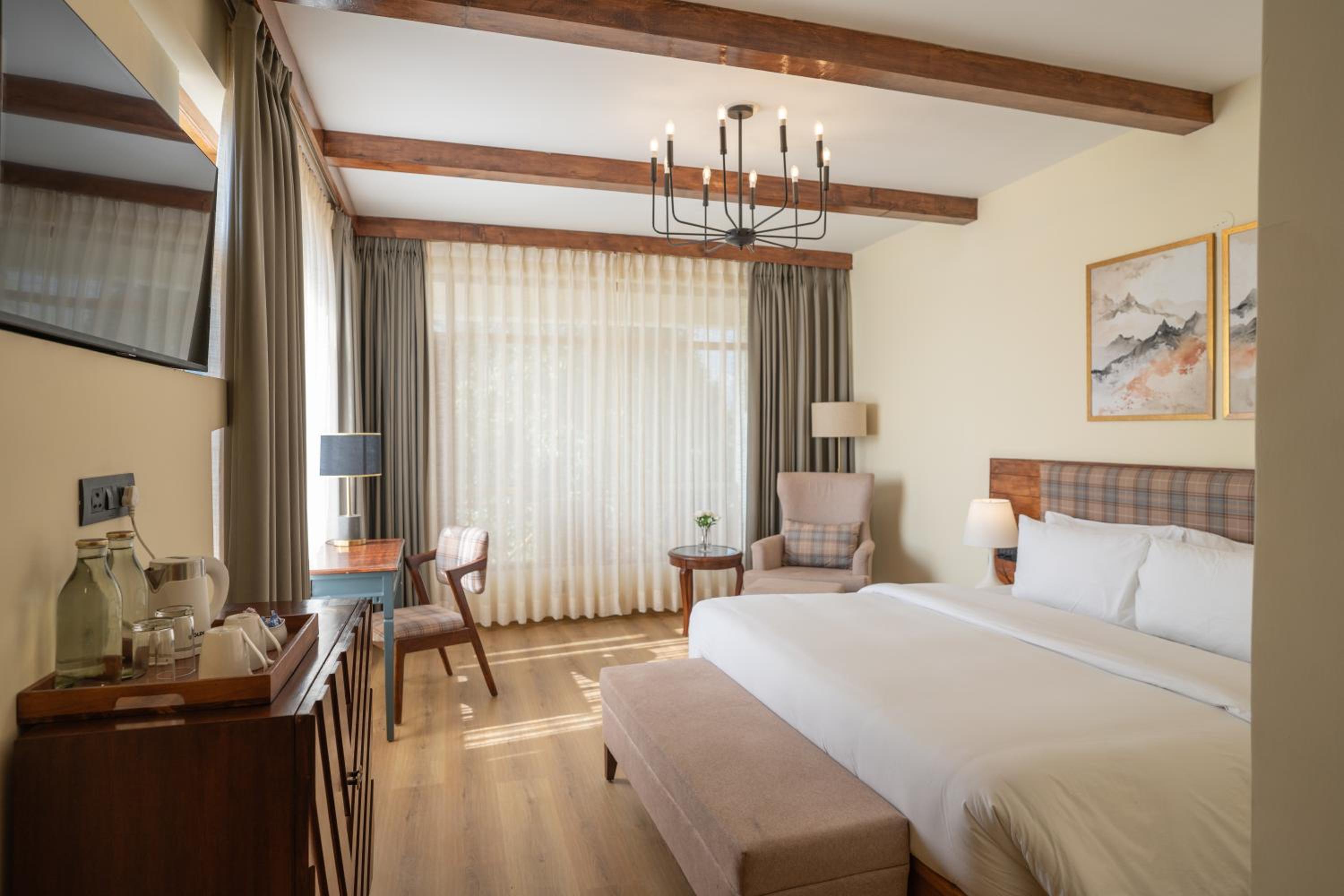 Superior King Room - Photo 4