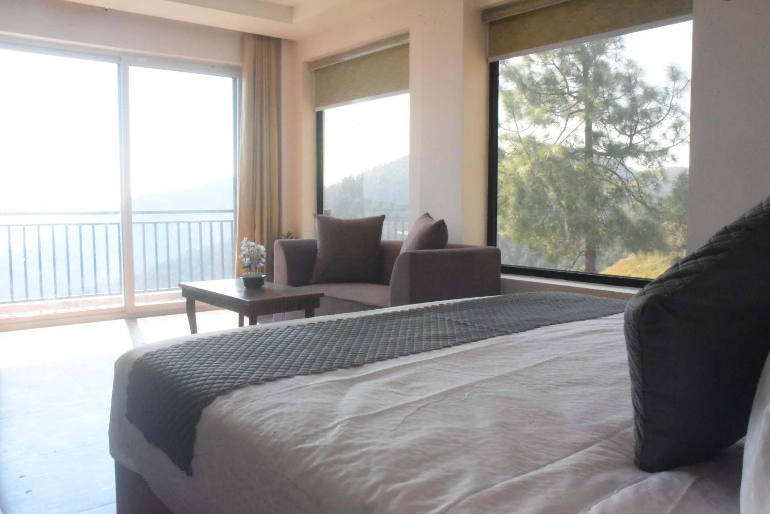 King Room With Balcony photo 3