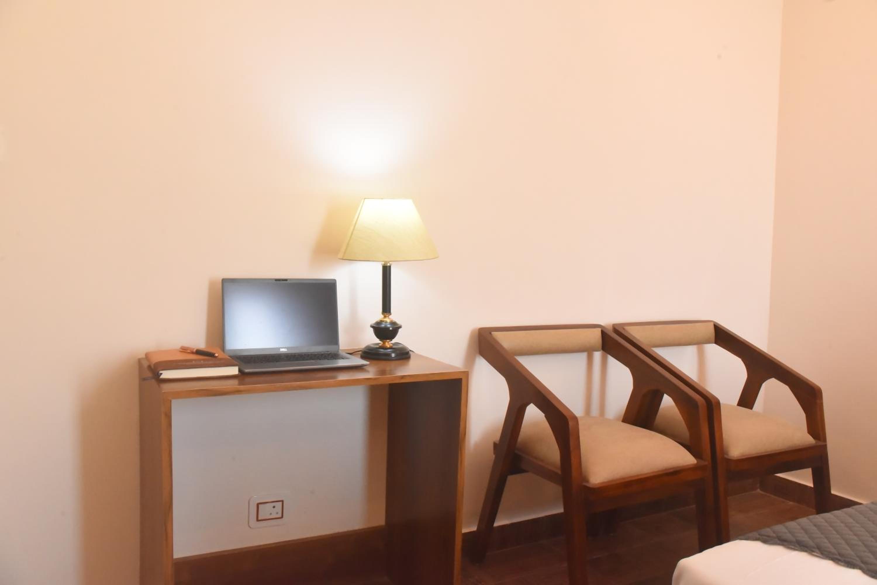 Twin Room With Mountain View photo 2