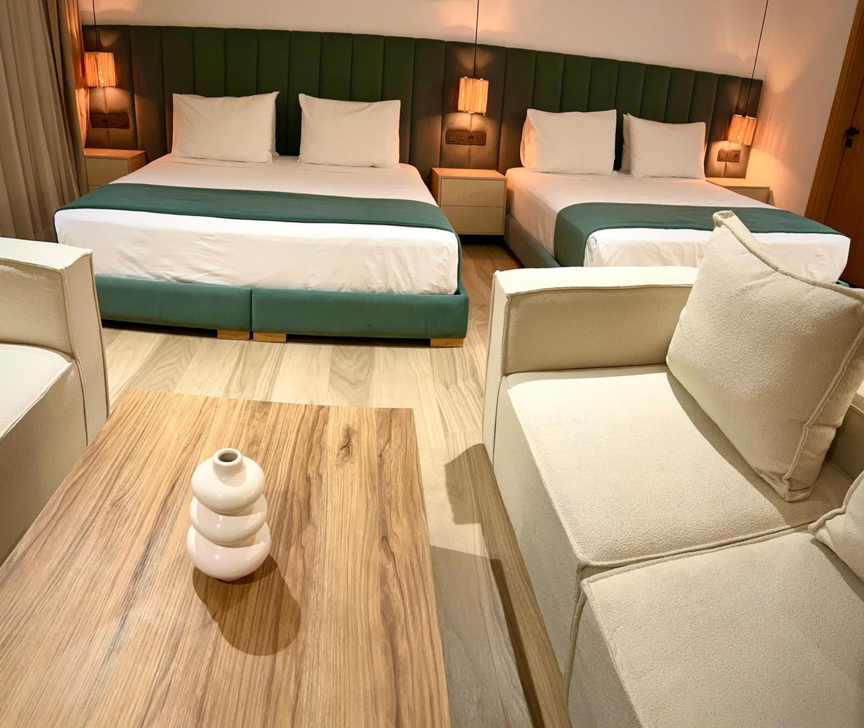 Suite with Sea View