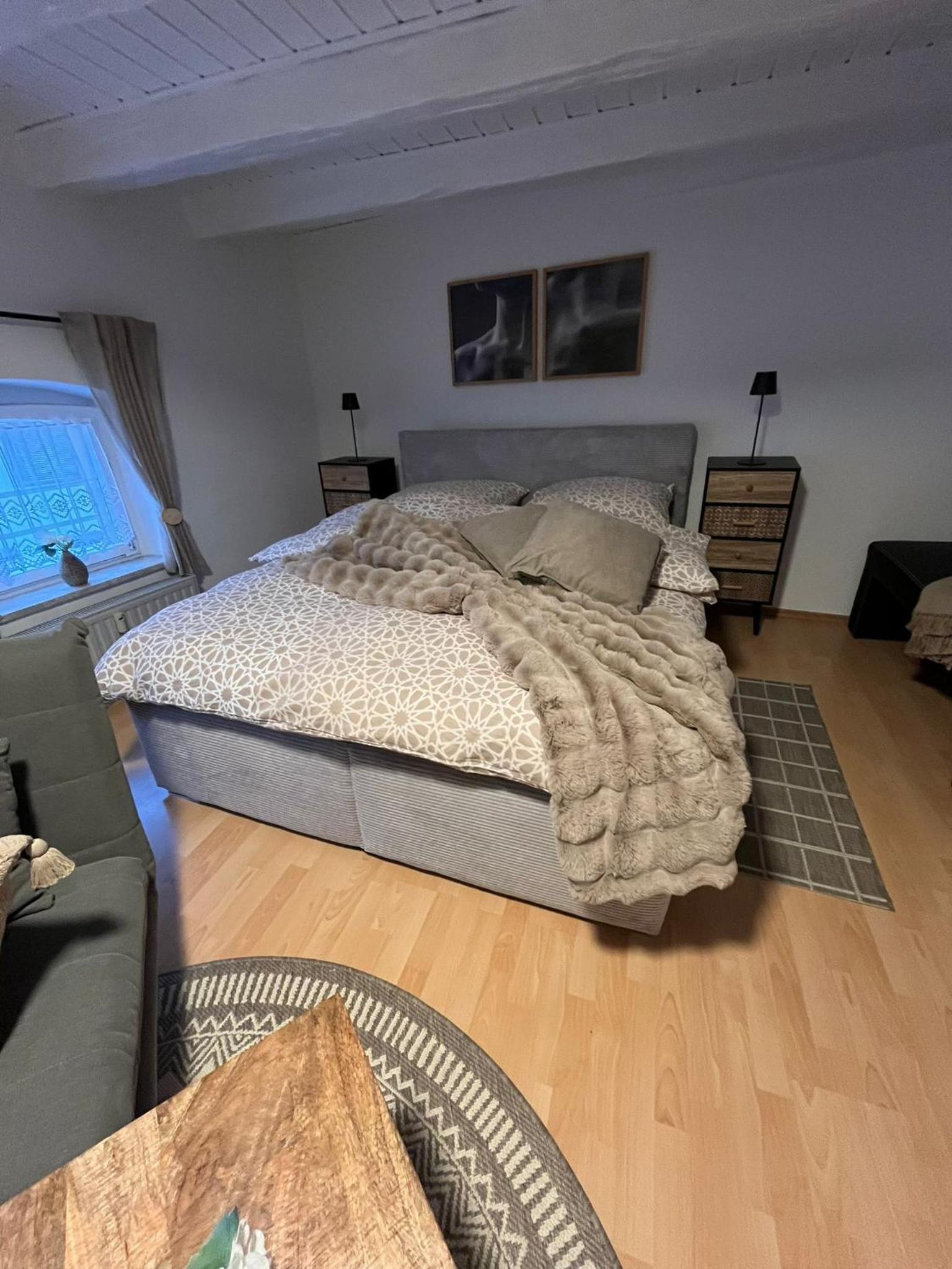 Apartment with bookable second bedroom photo 1