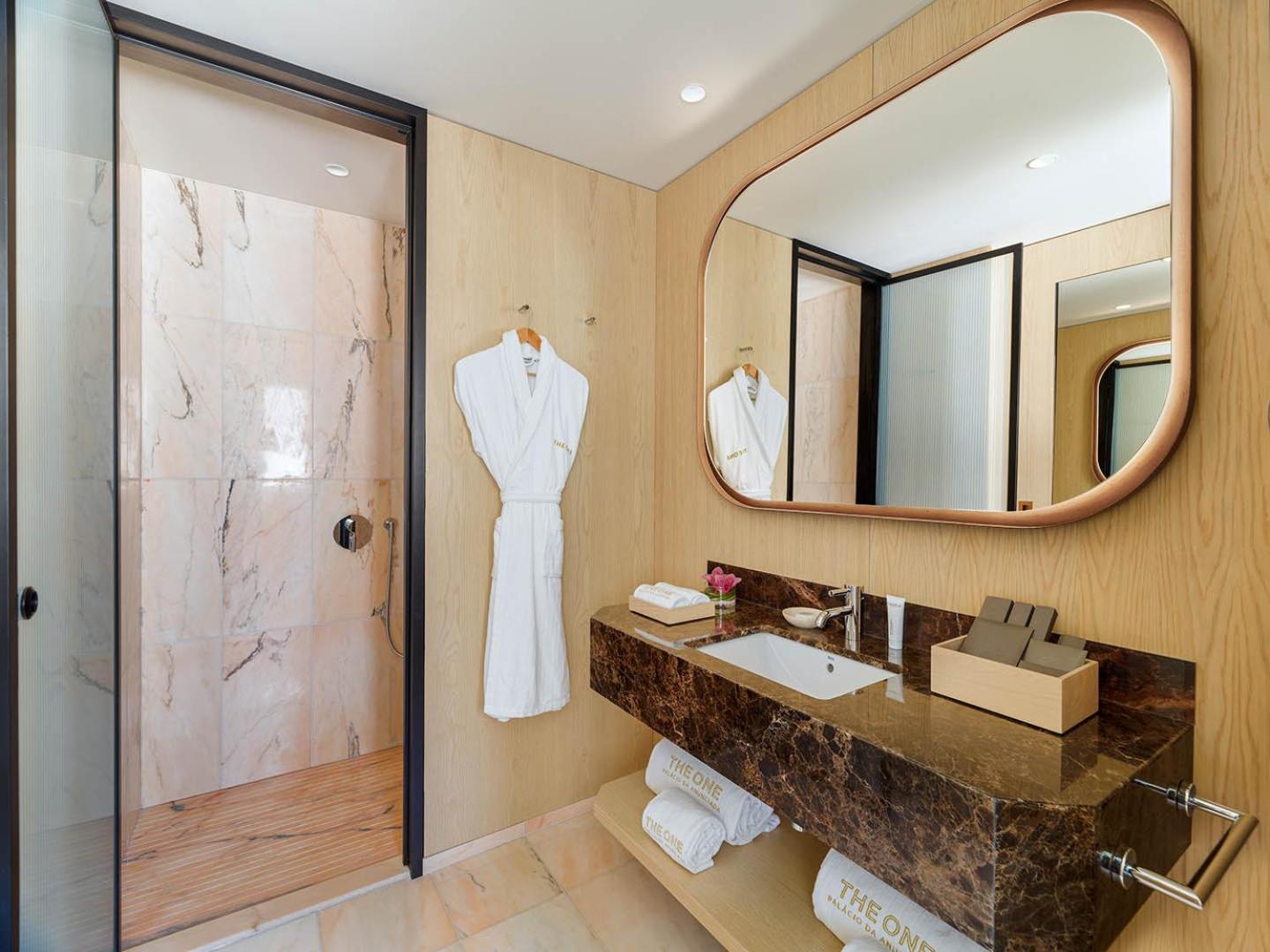 Double Room - Photo 3
