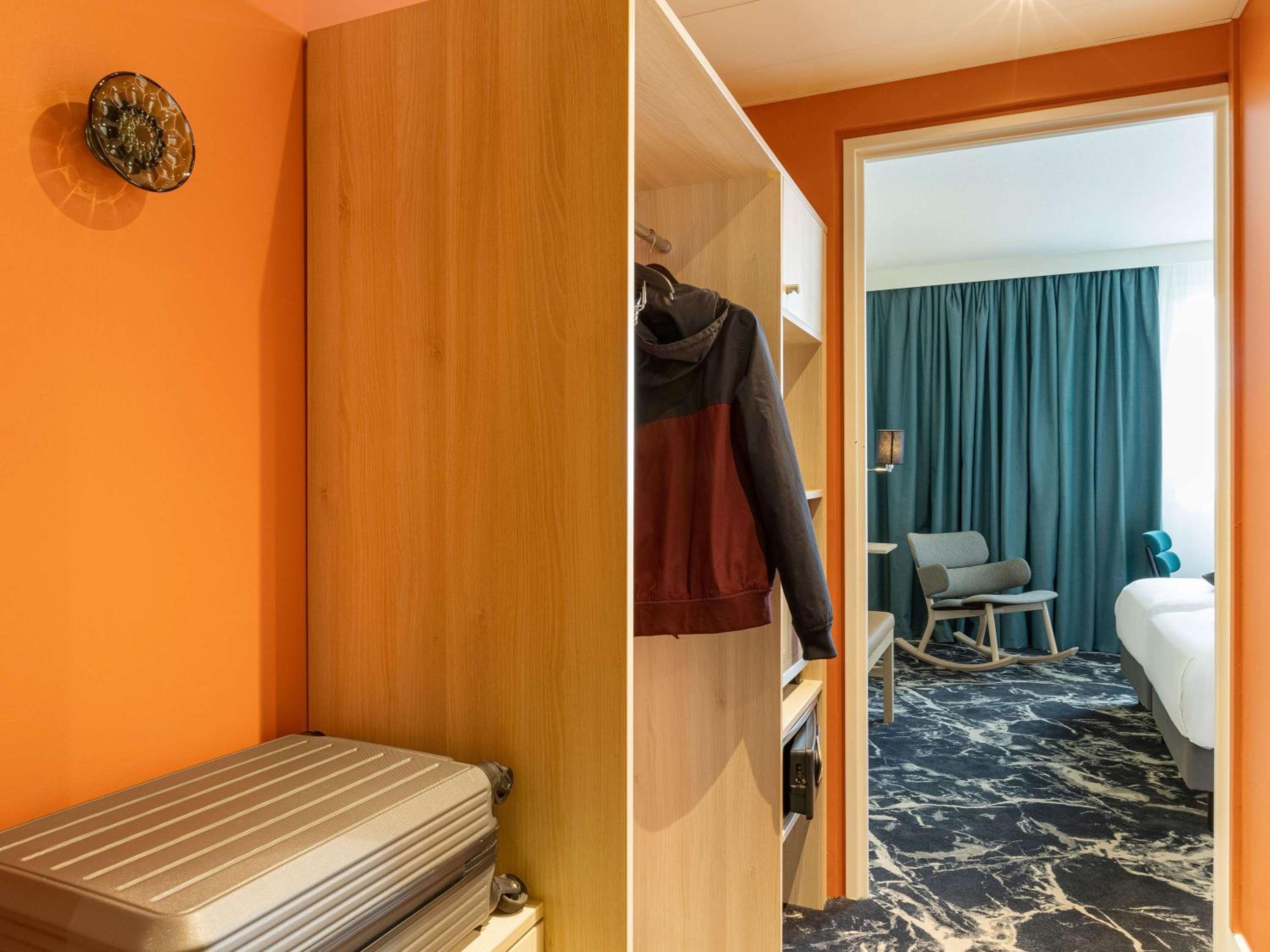 Superior Twin Room with Park View - Photo 2