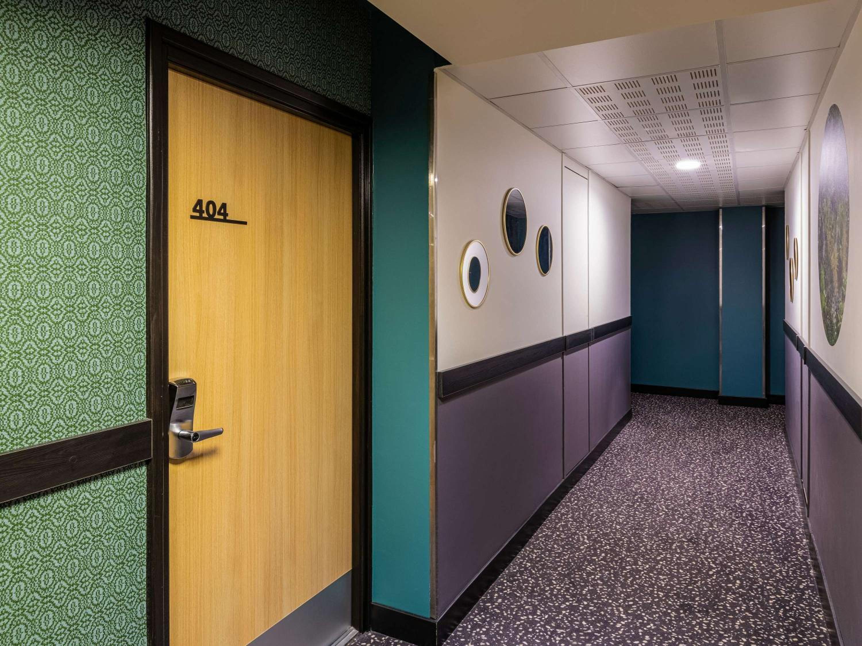 Superior Twin Room with Park View - Photo 4