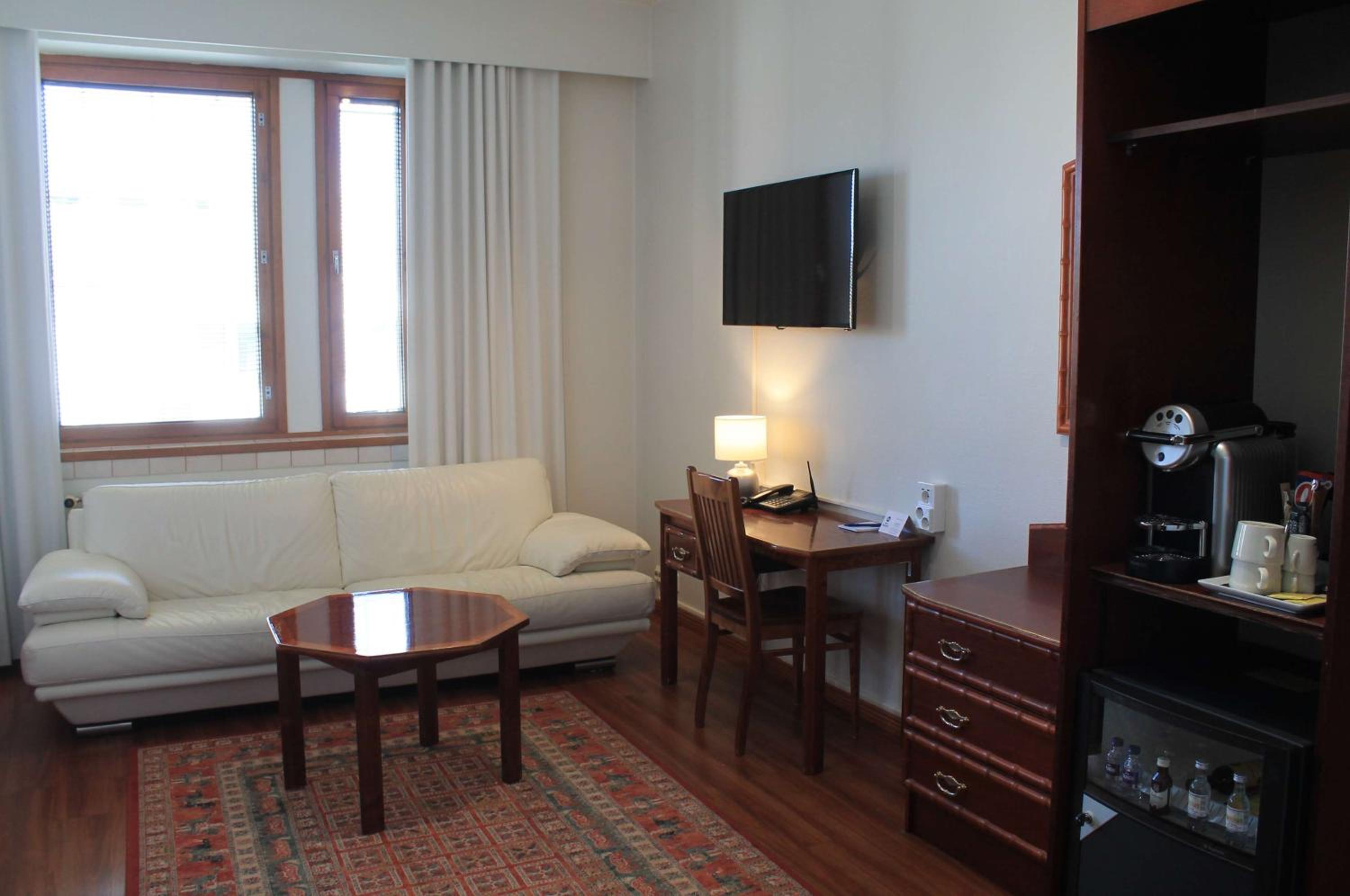 King Room with Sauna - Photo 16