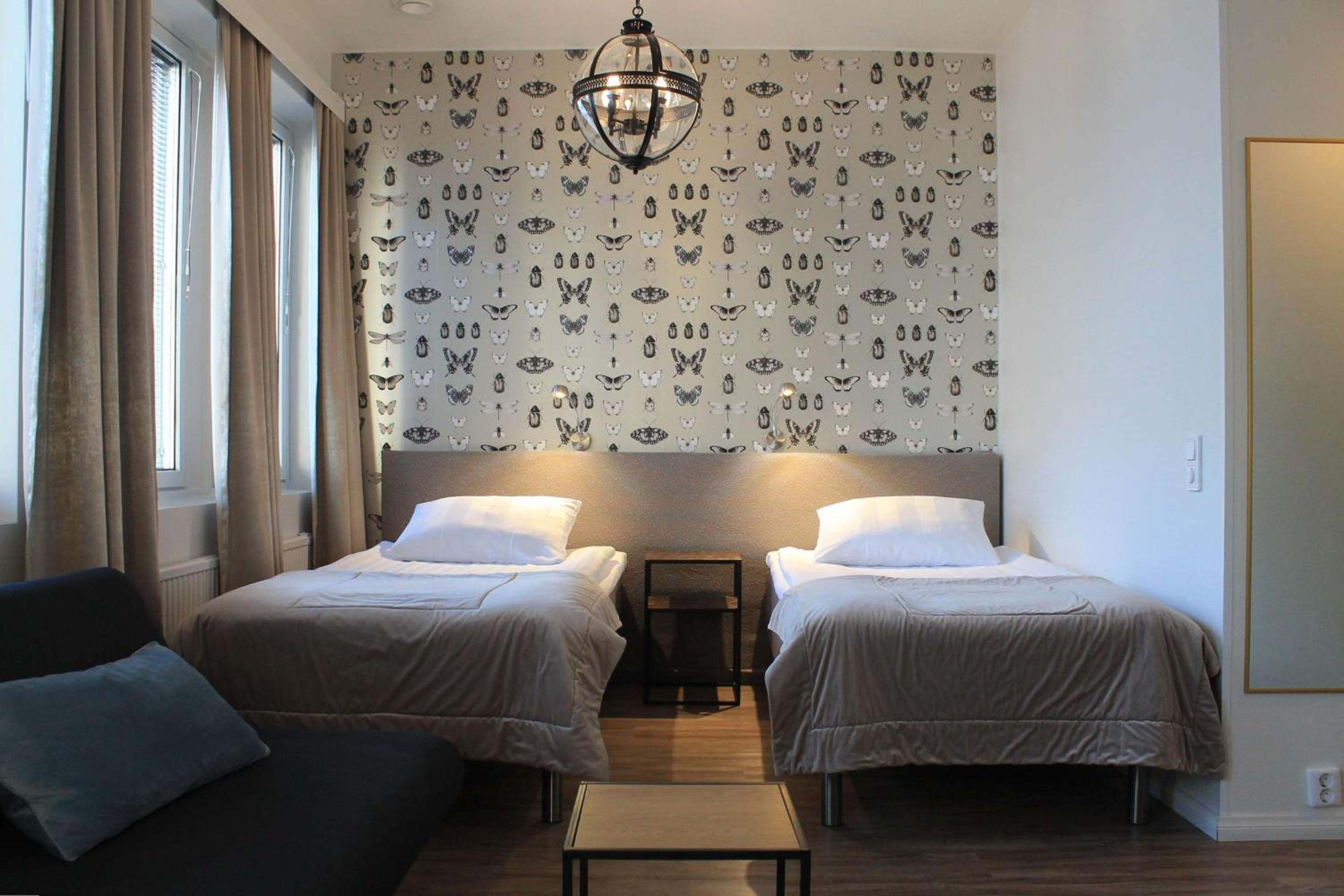 Twin Room - Photo 22