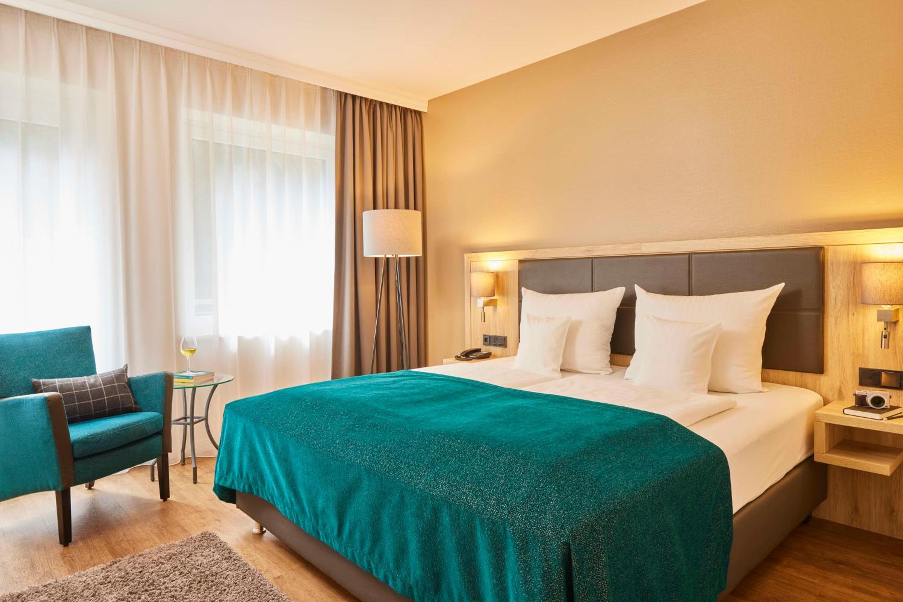 Premium Double Room with Garden View - Quiet Location - Photo 1