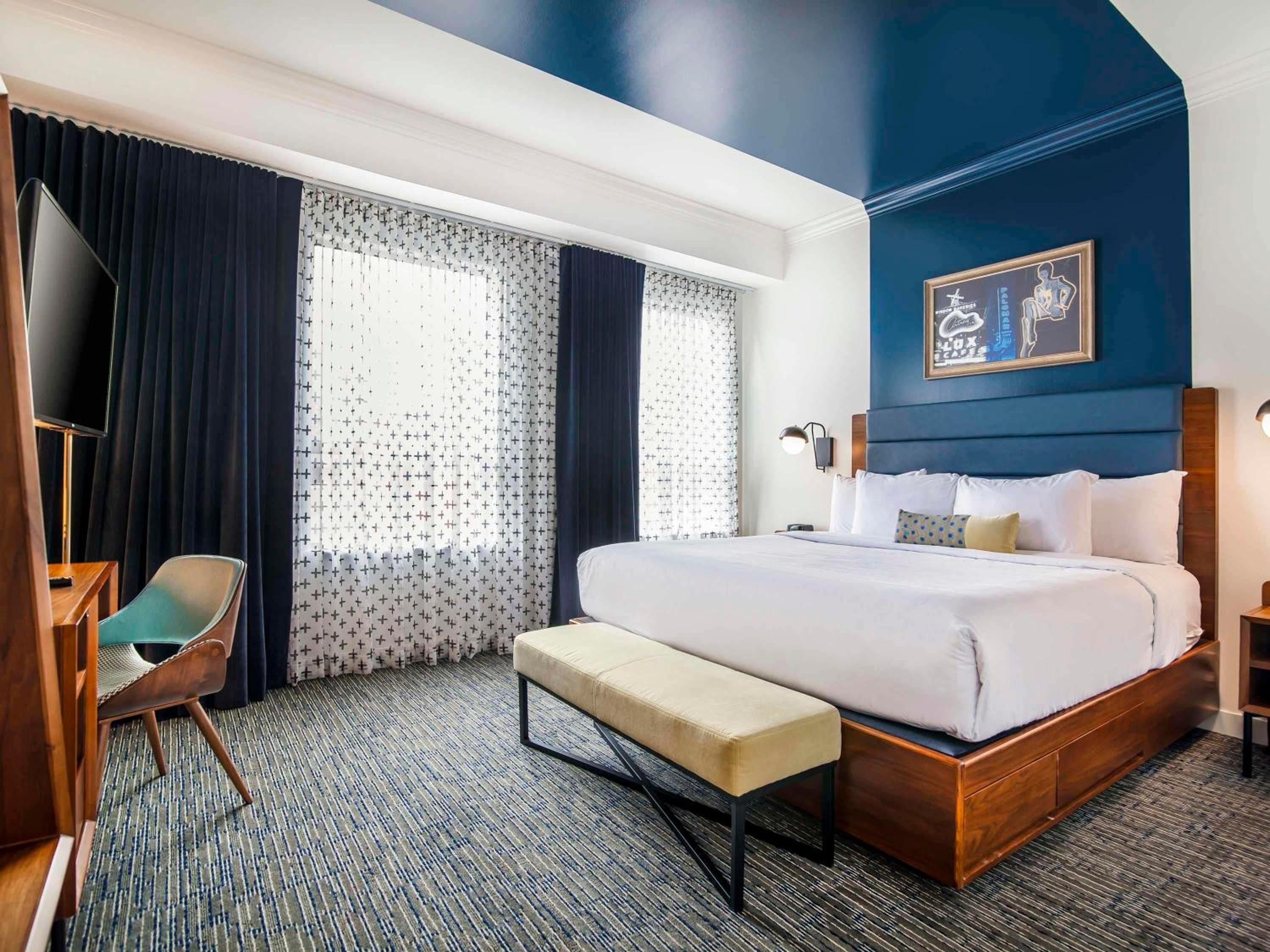 Superior King Room - Photo 1