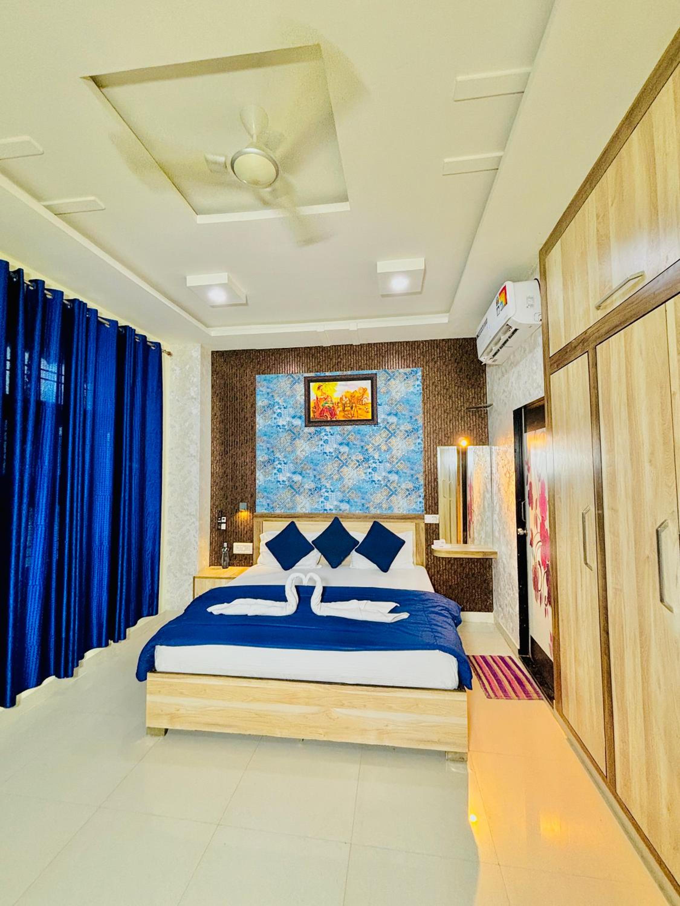 Deluxe Room - Photo 3