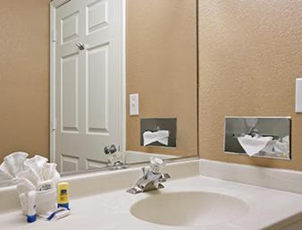 Queen Room - Non-Smoking - Photo 4
