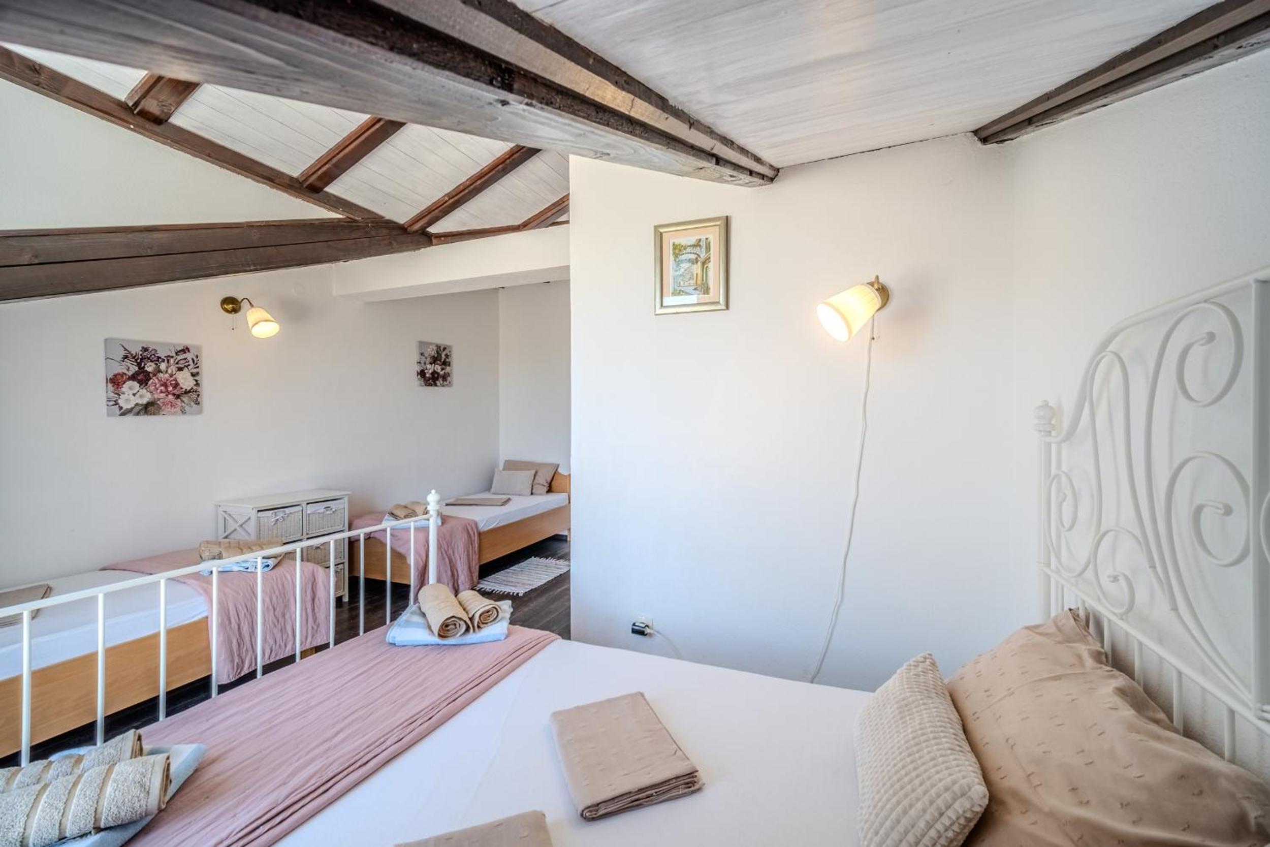 Villa photo 1