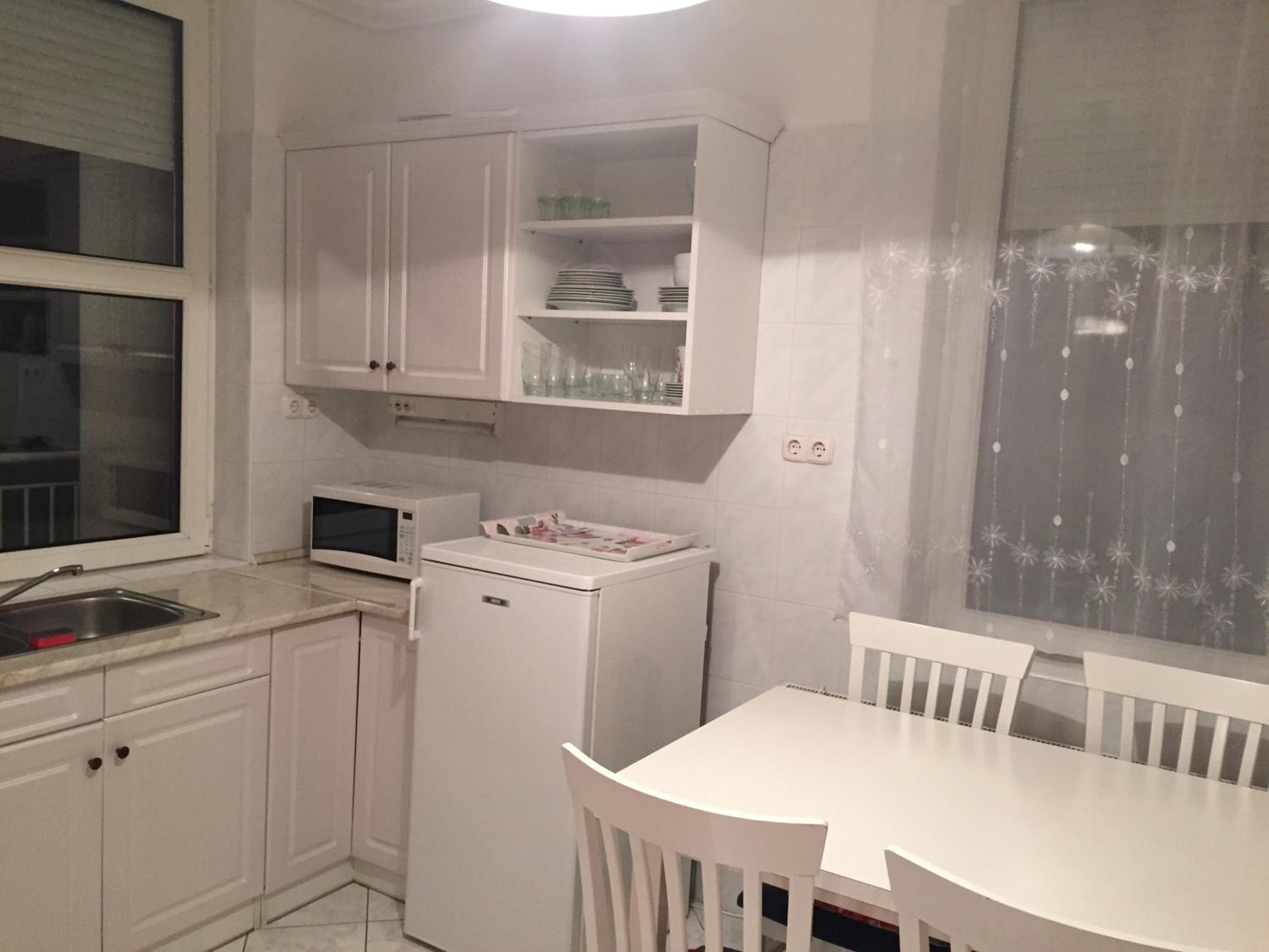 Apartment photo 2