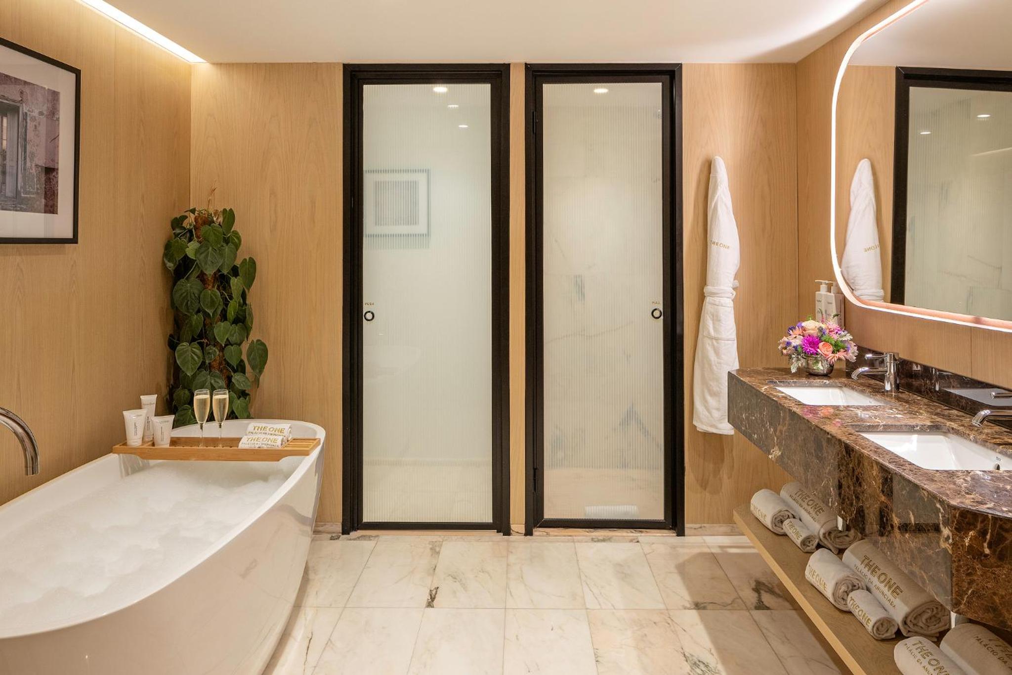 Standard Suite