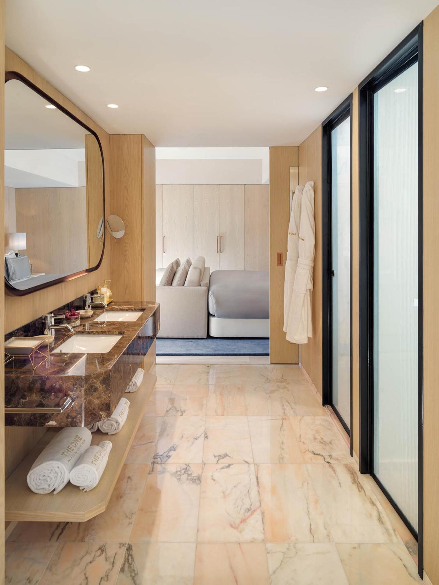 Grand Studio Suite (Non Smoking)