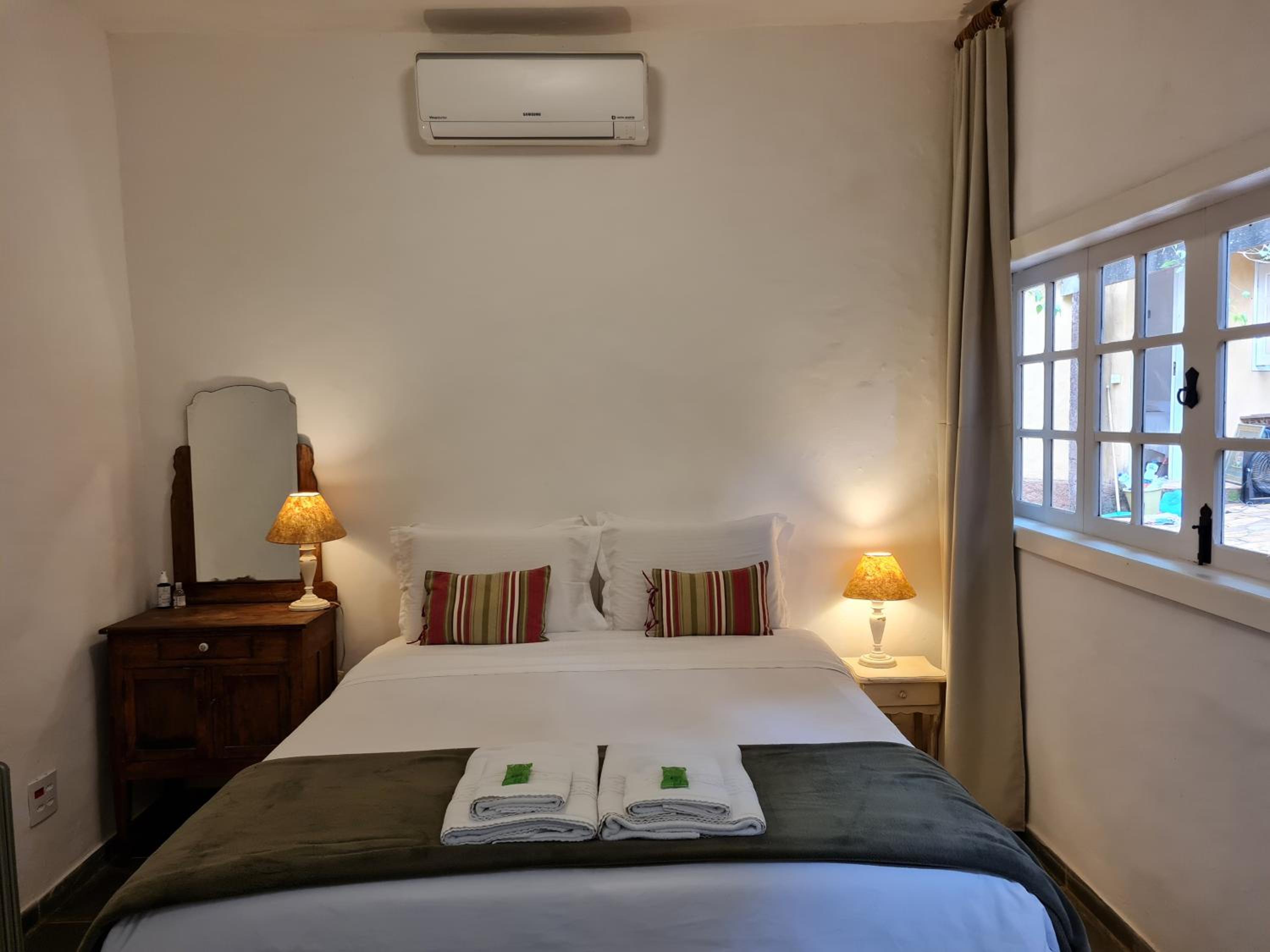 Queen Room with Spa Bath
