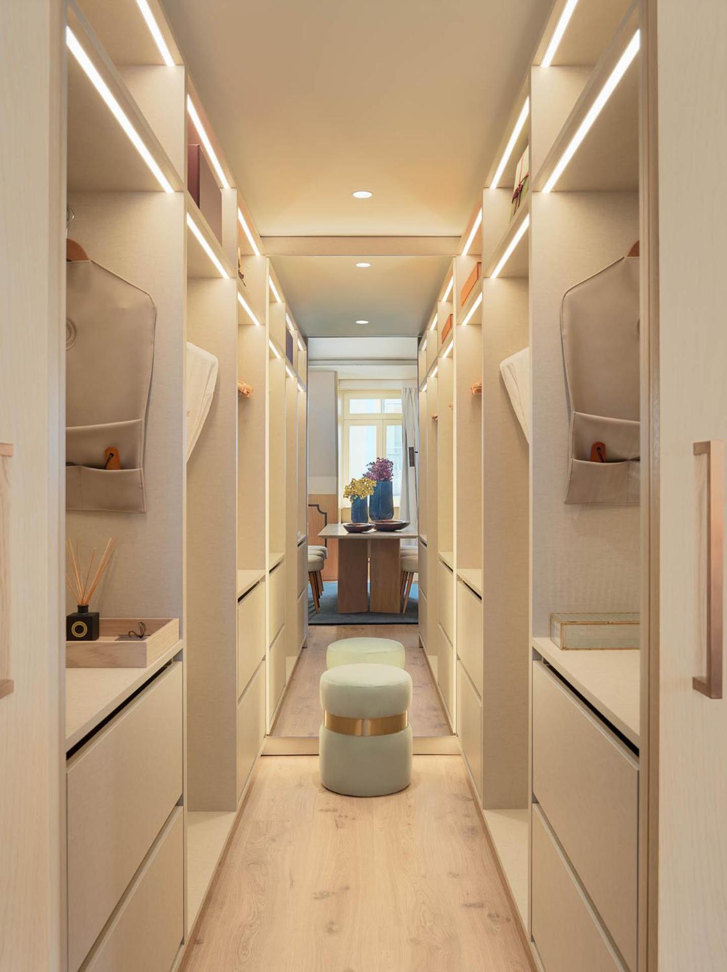 One-Bedroom Suite - Photo 2