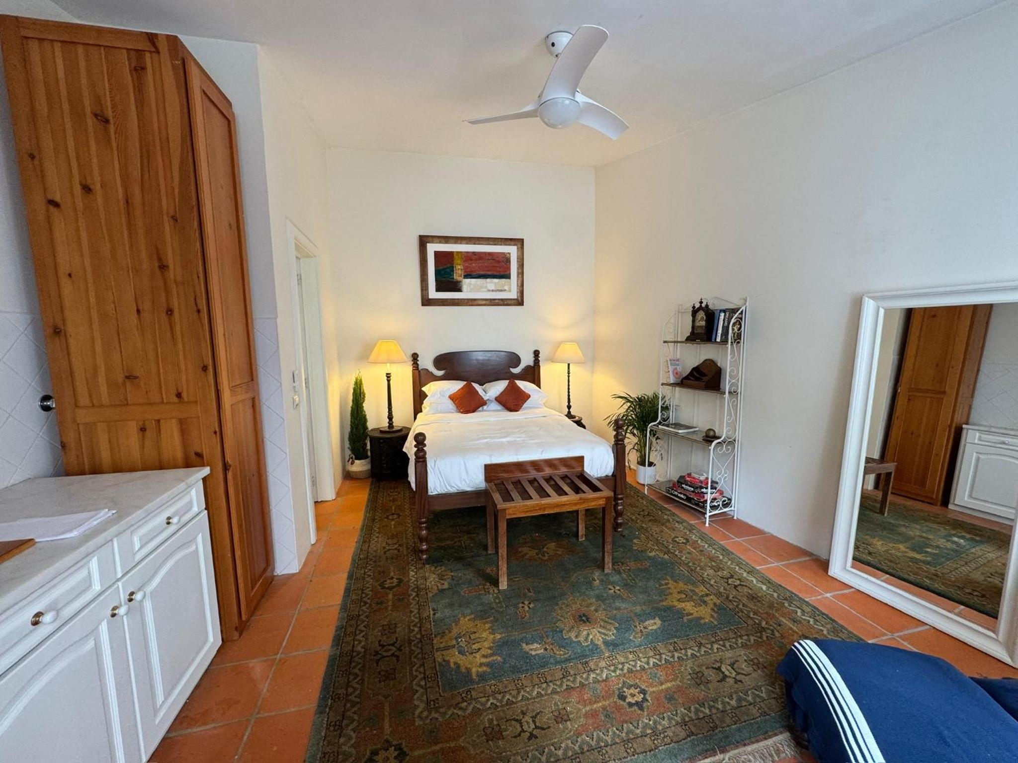 Deluxe Double Room (2 Adults + 1 Child) photo 1