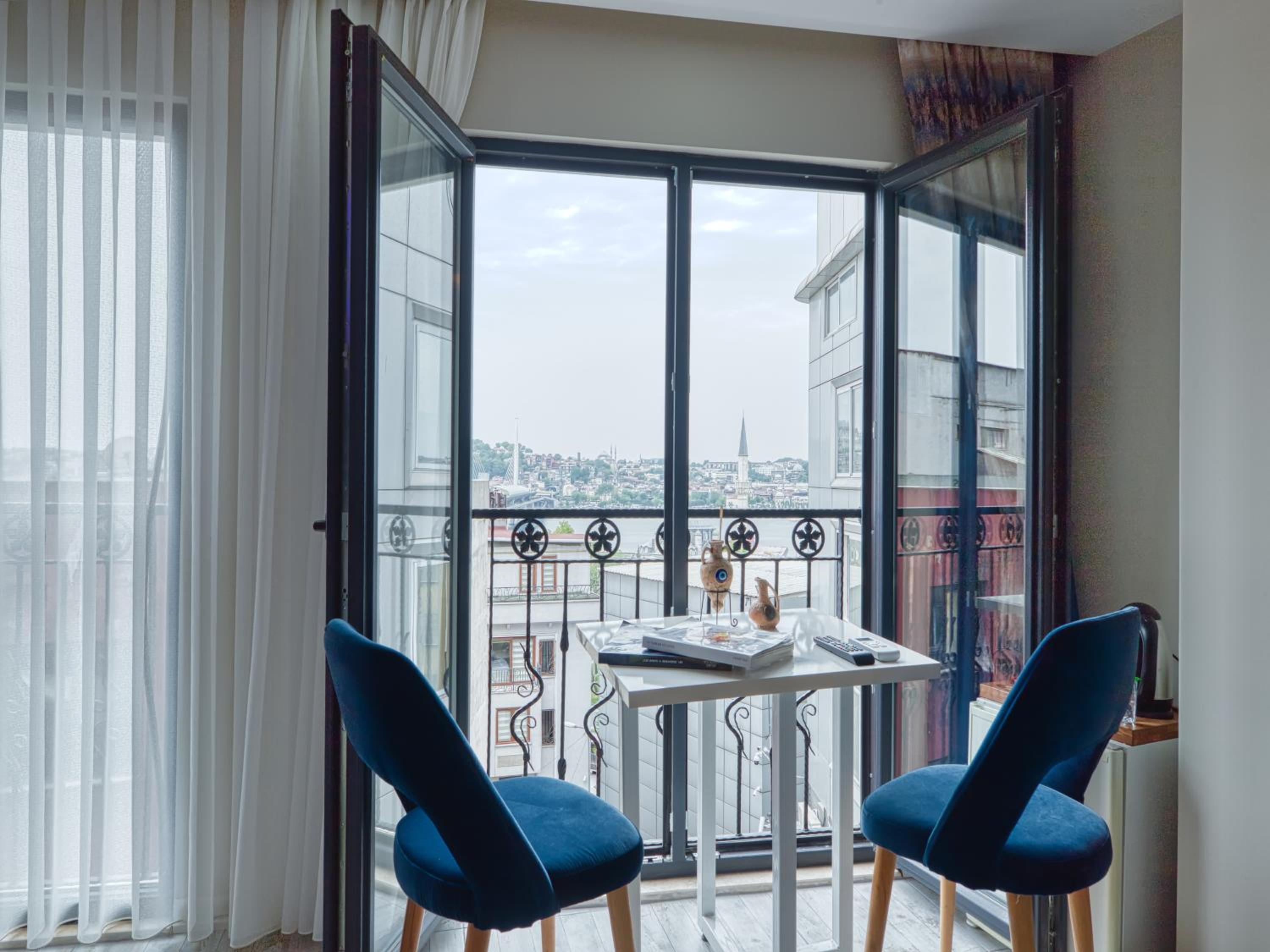 Deluxe Double Room with Sea View photo 3
