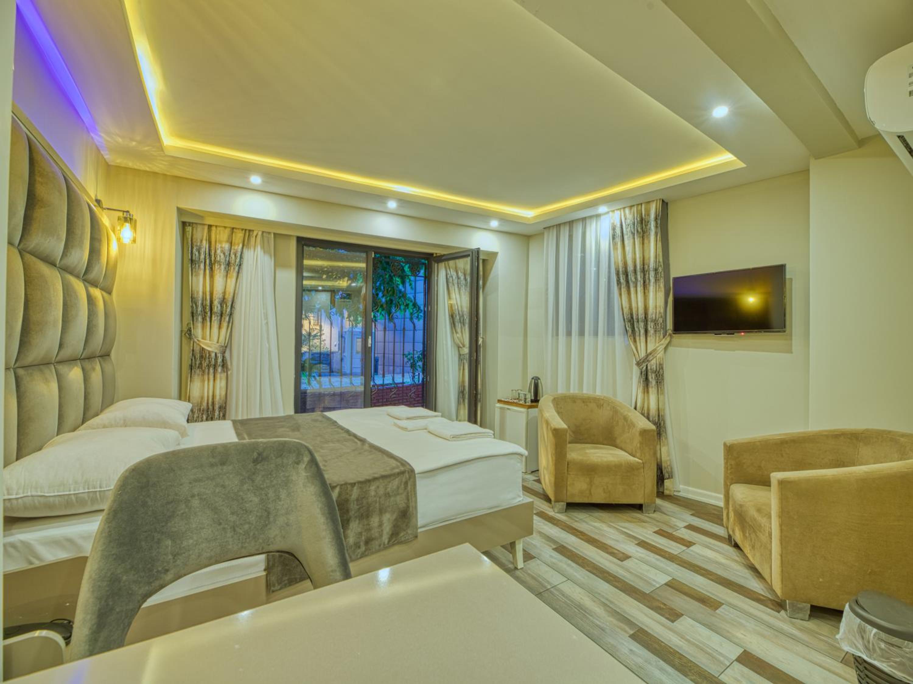 Double Room with Garden View photo 1