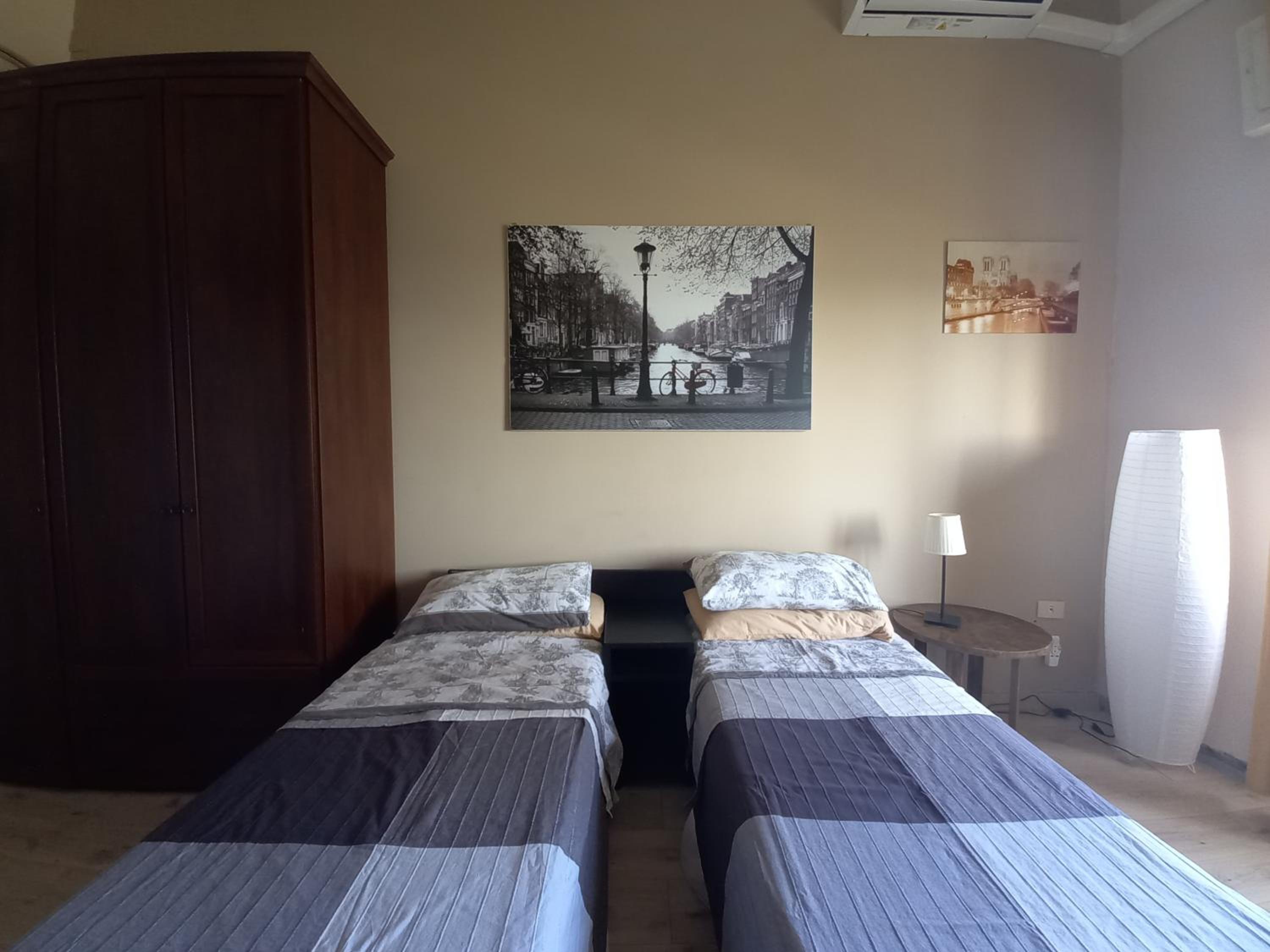 Two-Bedroom House - Photo 1