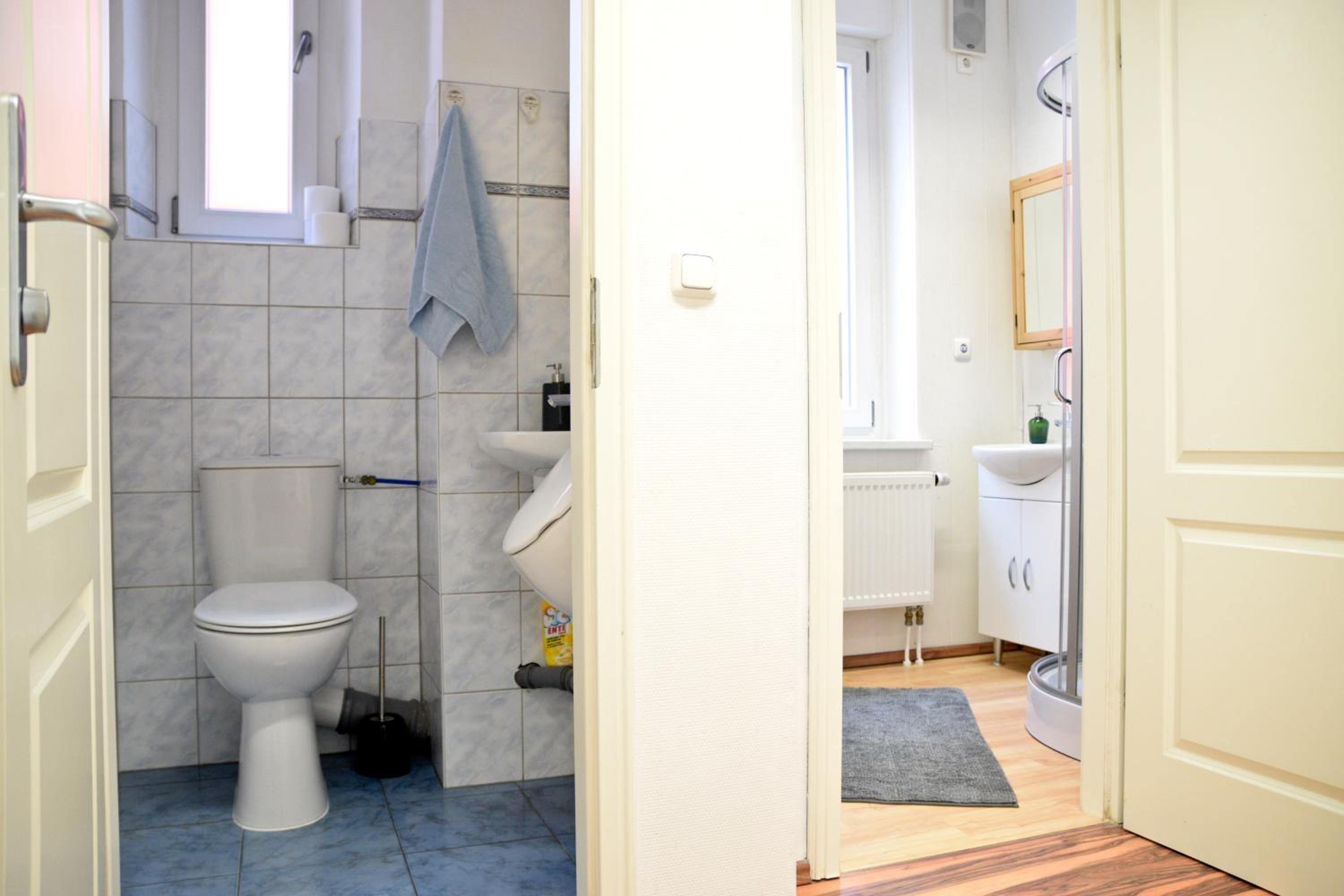 Apartment - Ground Floor - Photo 4
