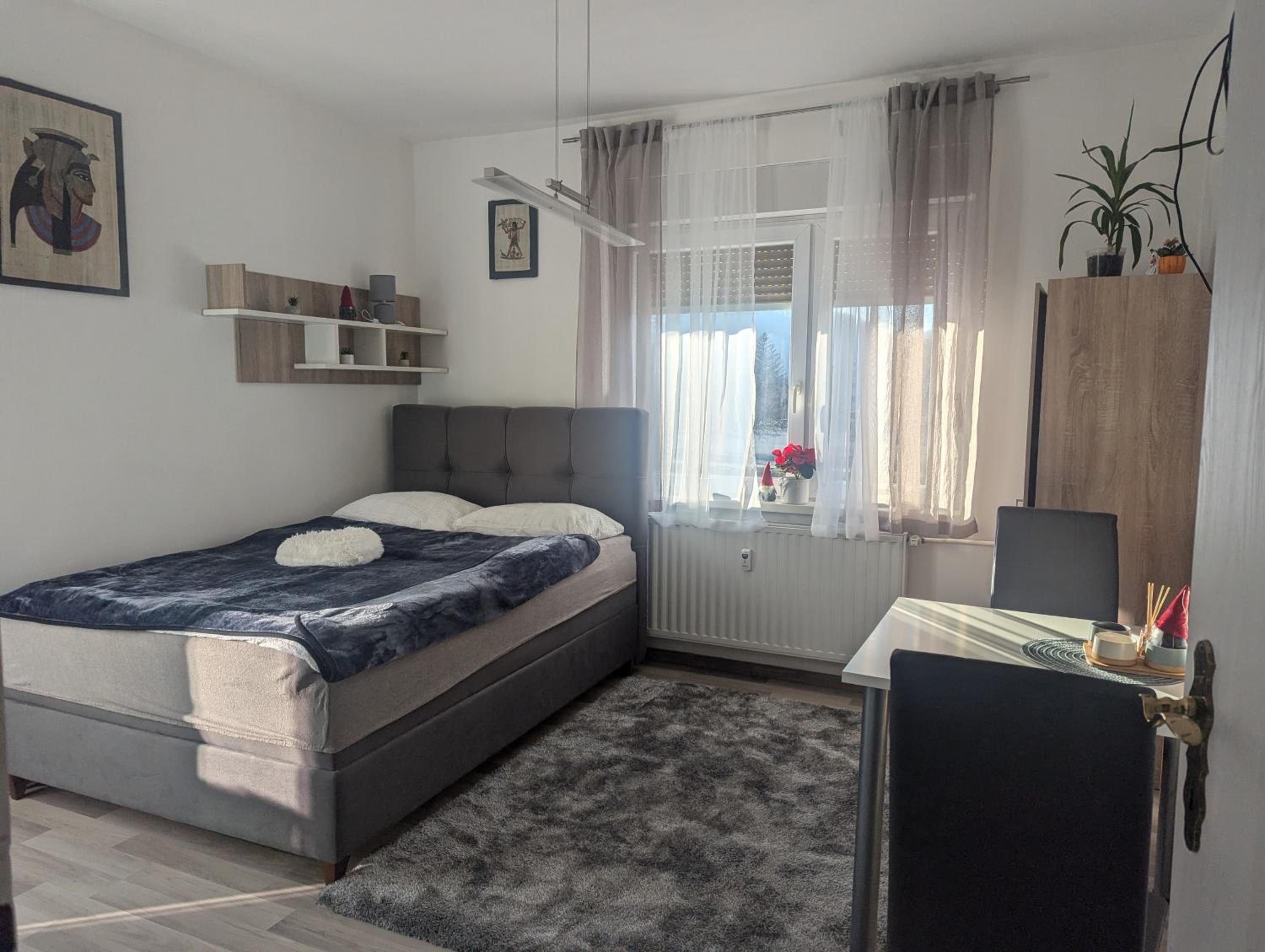Studio Apartment with Balcony photo 1