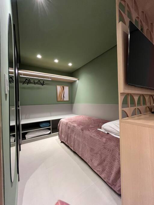 One-Bedroom Apartment photo 2
