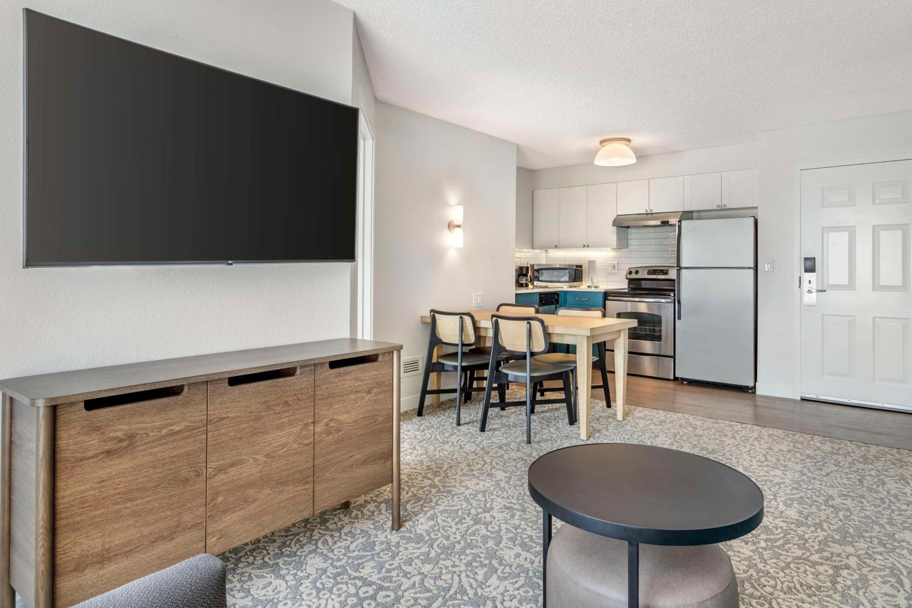 Two Bedroom Suite with Two Queen Beds
