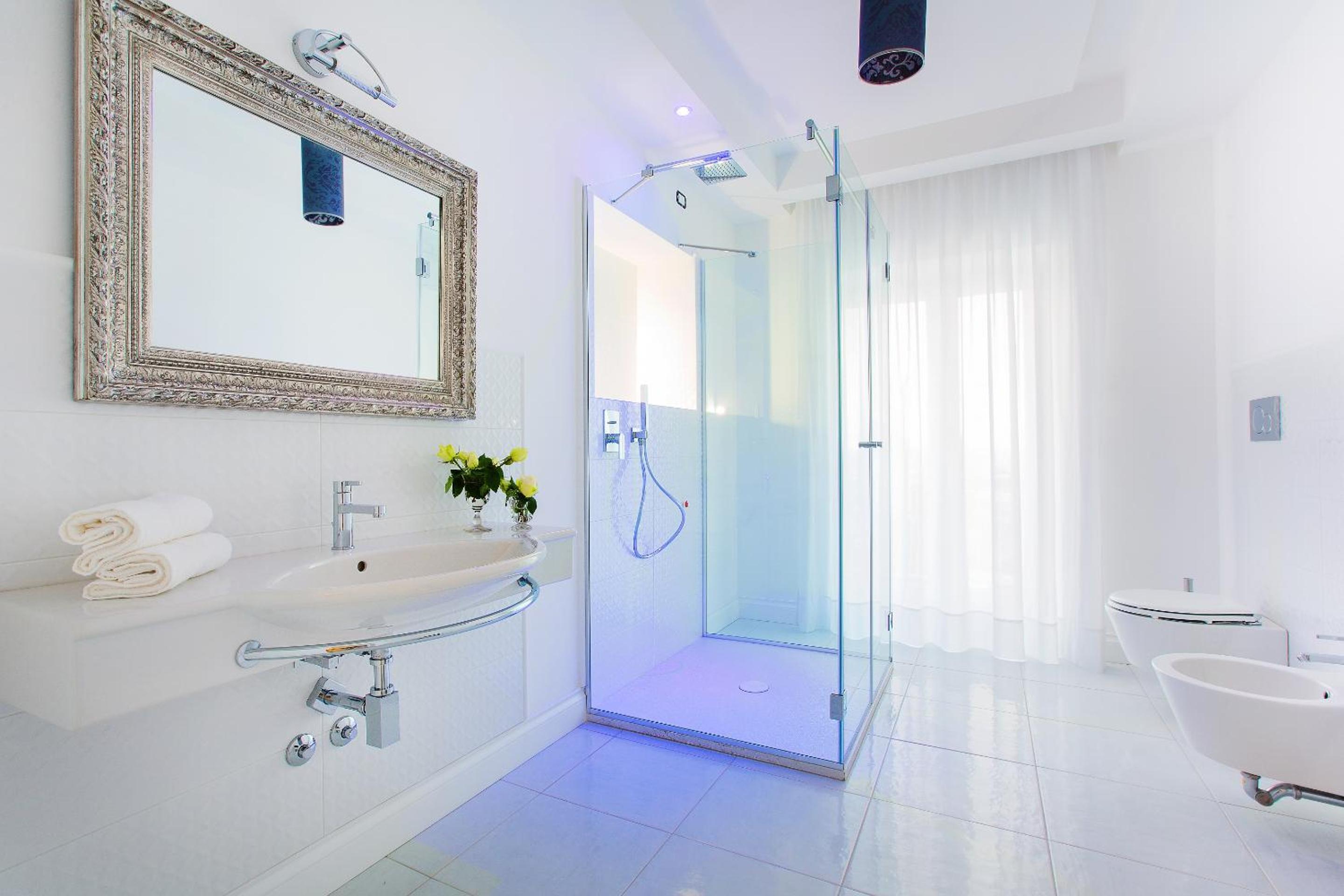 Superior Double or Twin Room with free beach facilities photo 2