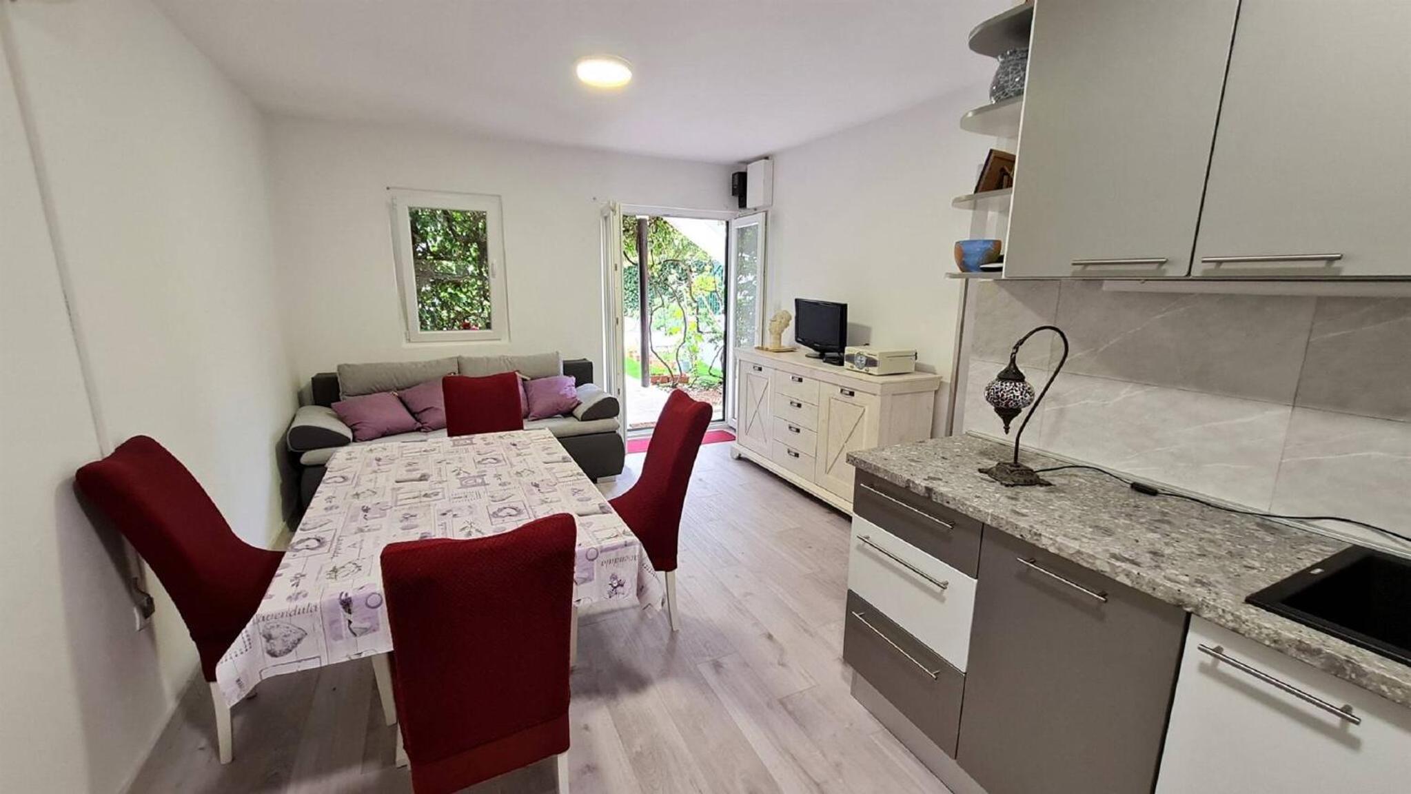 Four bedroom holiday home 