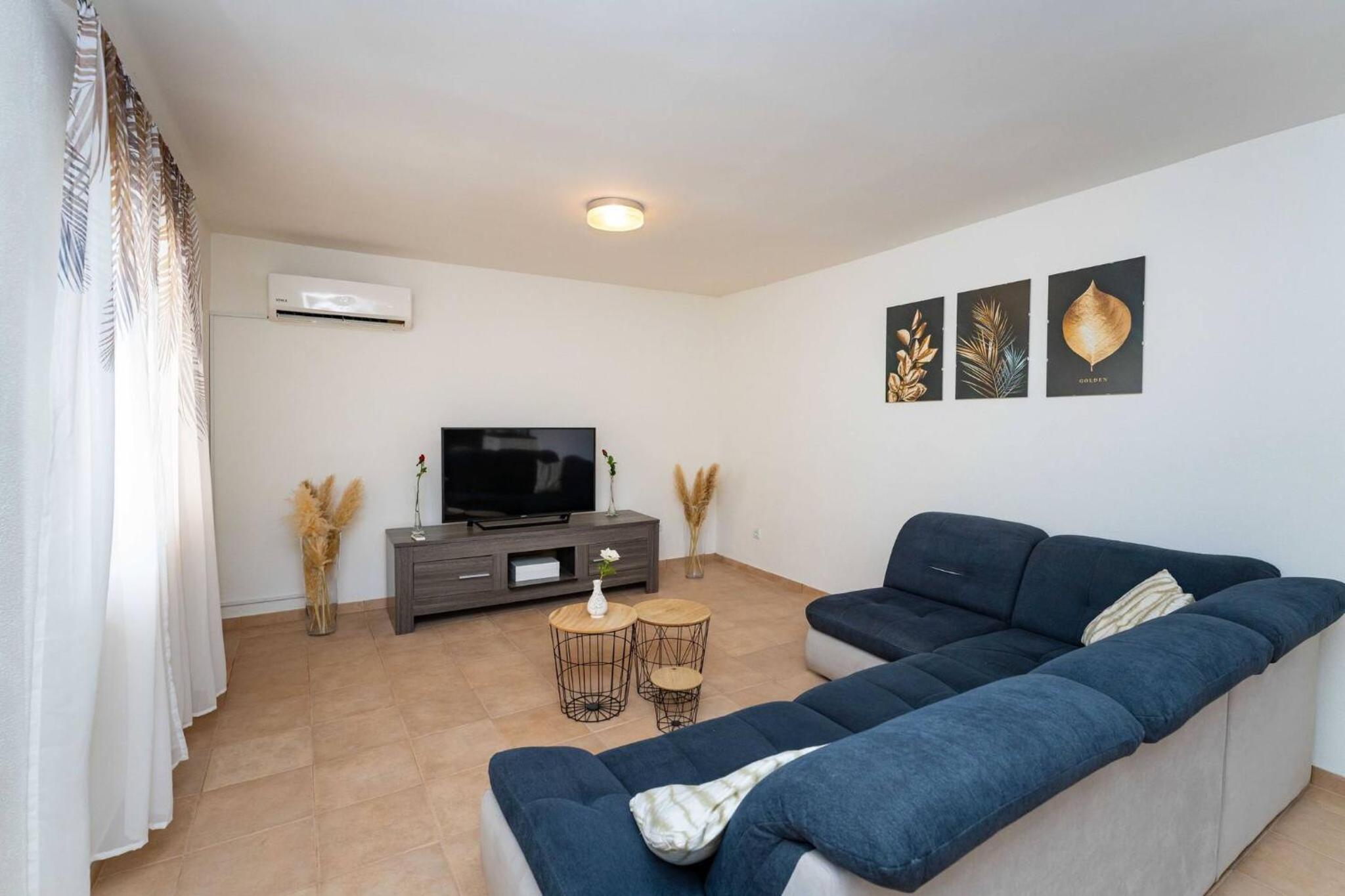 Four-Bedroom Vacation Home photo 1
