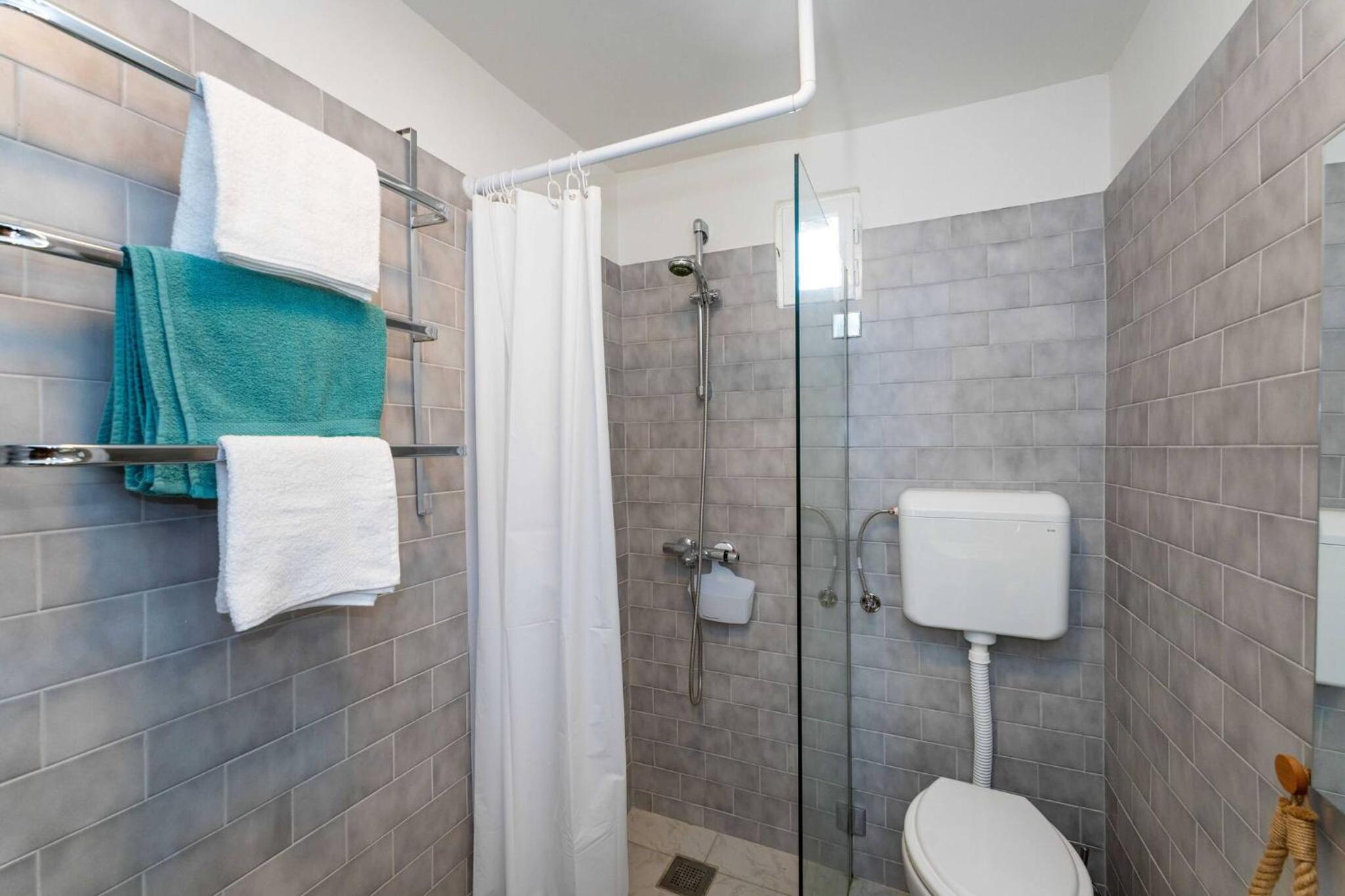 Four-Bedroom Vacation Home photo 2