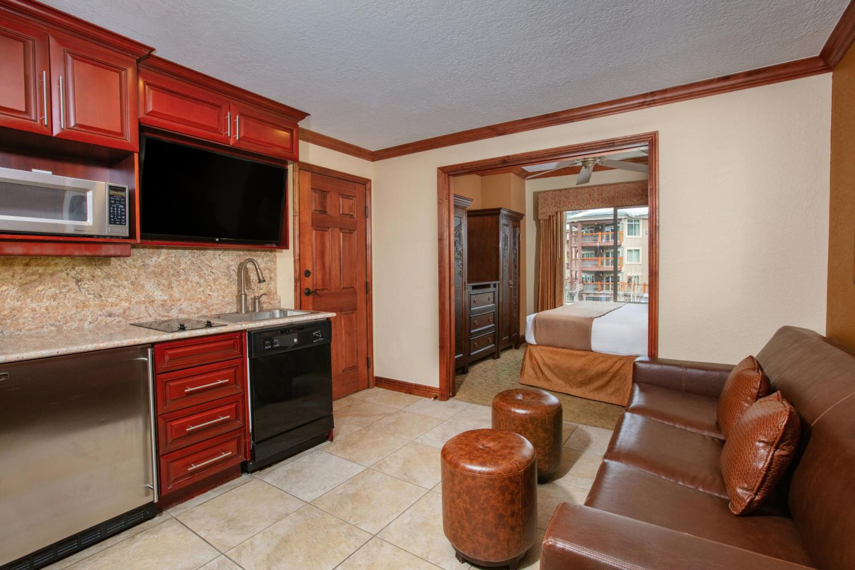 Luxury Suite photo 1